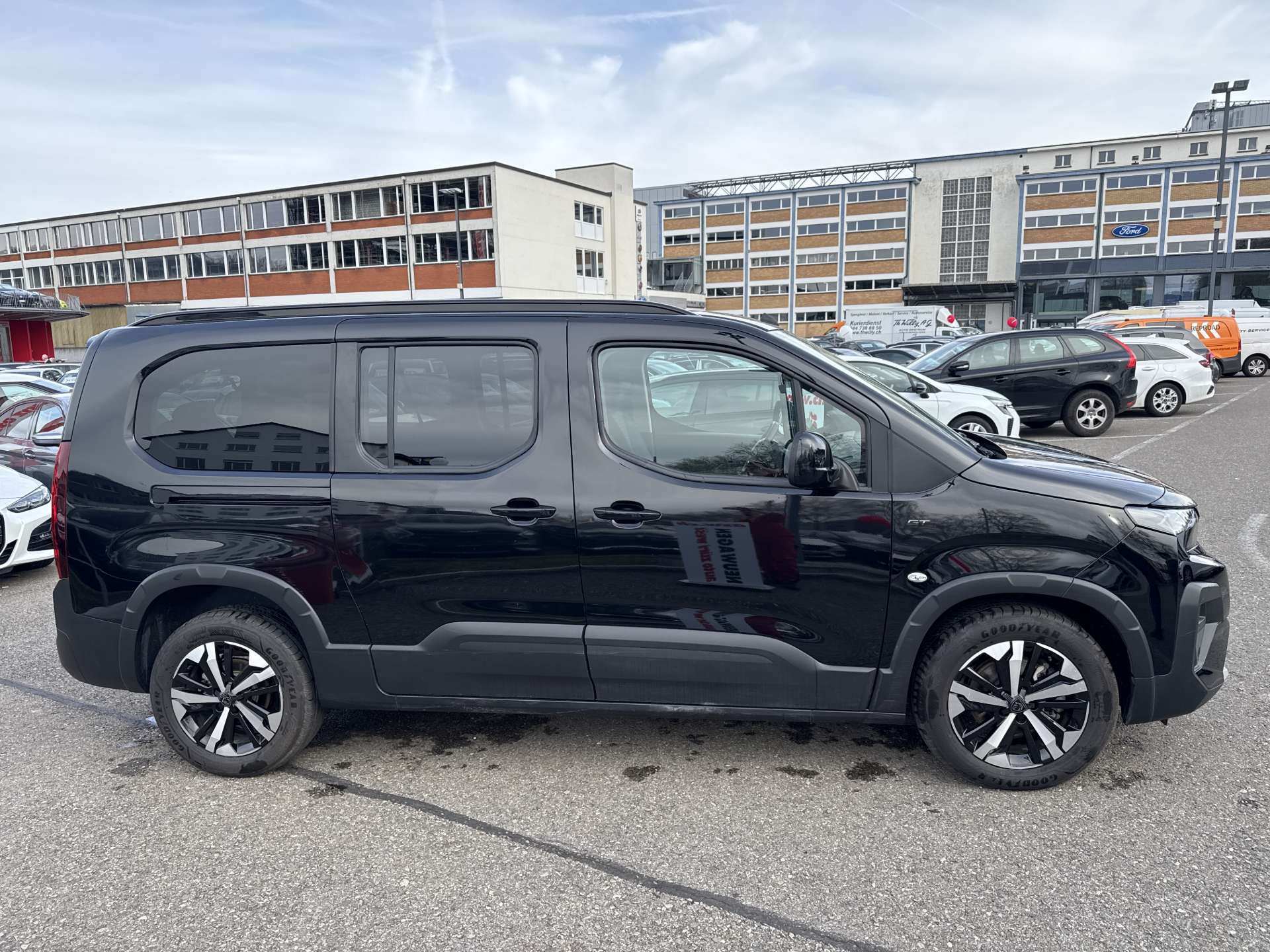 PEUGEOT Rifter Long 1.5 BlueHDi 7 Plätzer GT EAT-Automat-image-10