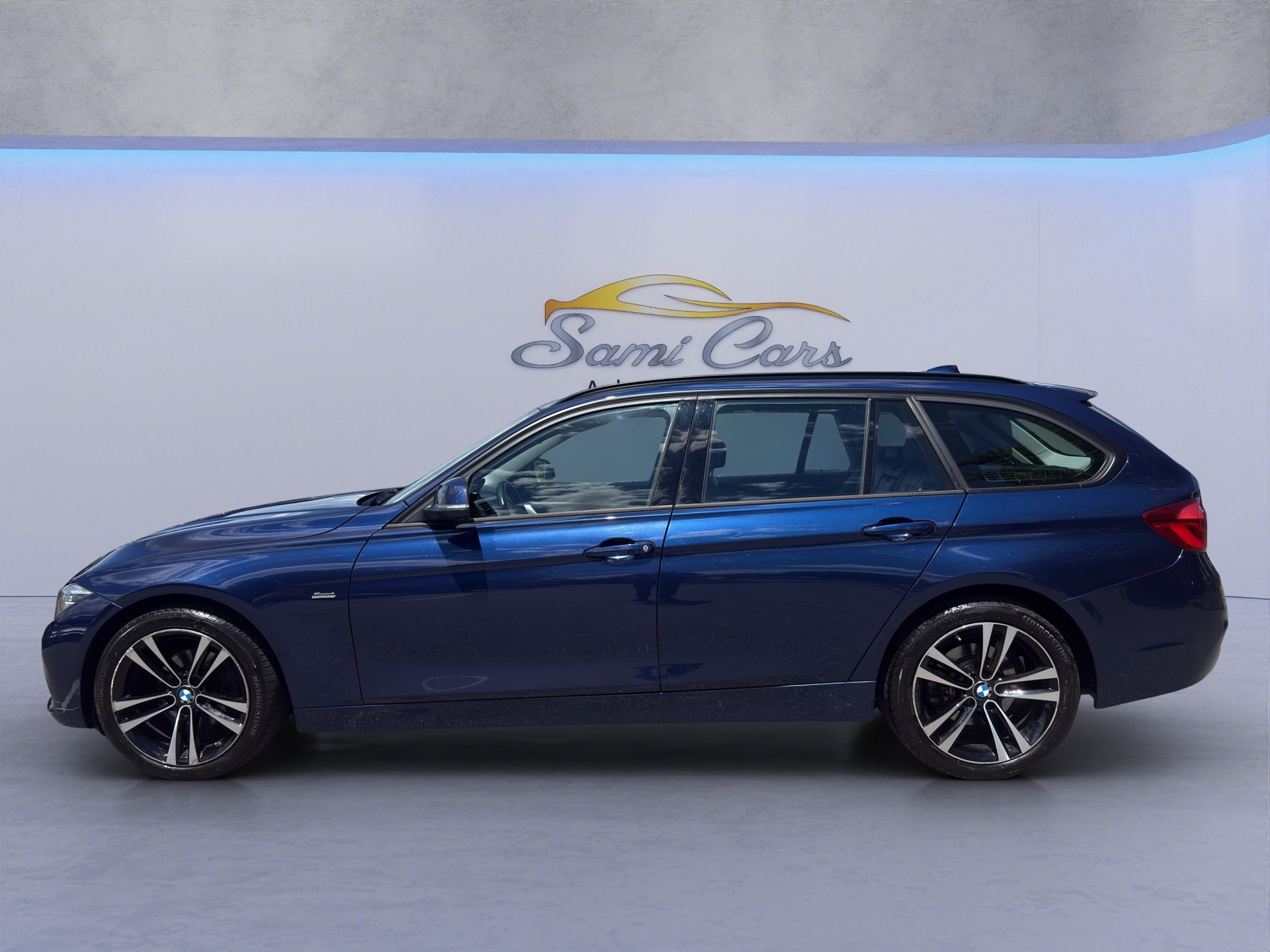 BMW 320i xDrive Touring Sport Line Steptronic-image-2
