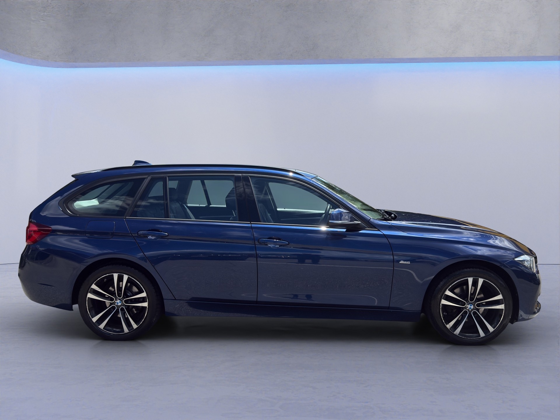 BMW 320i xDrive Touring Sport Line Steptronic-image-6