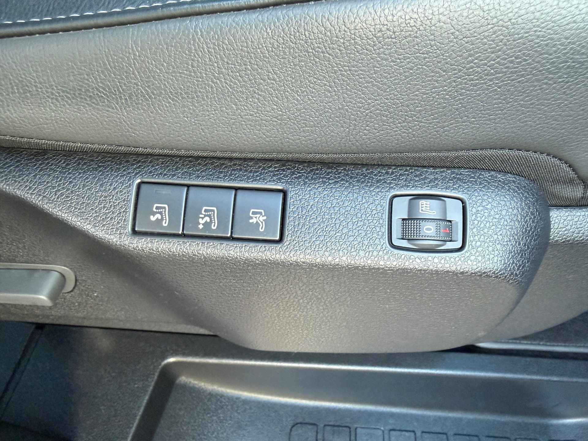 TOYOTA PROACE VERSO L1 2.0 D-4D EXCLUSIVE*8 PLÄTZE*STANDHEIZUNG*PANORAMADACH*VOLLLEDER*-image-13