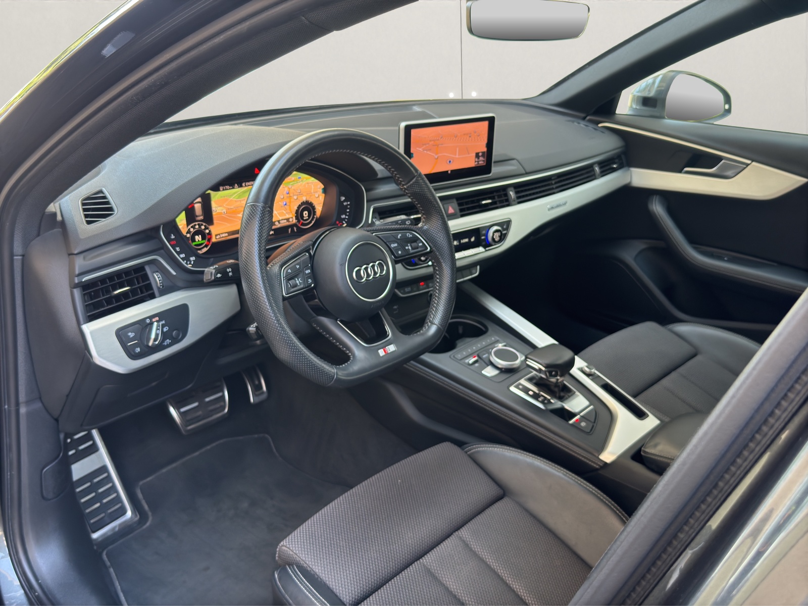 AUDI A4 Avant 2.0 TFSI Sport quattro S-tronic-image-8