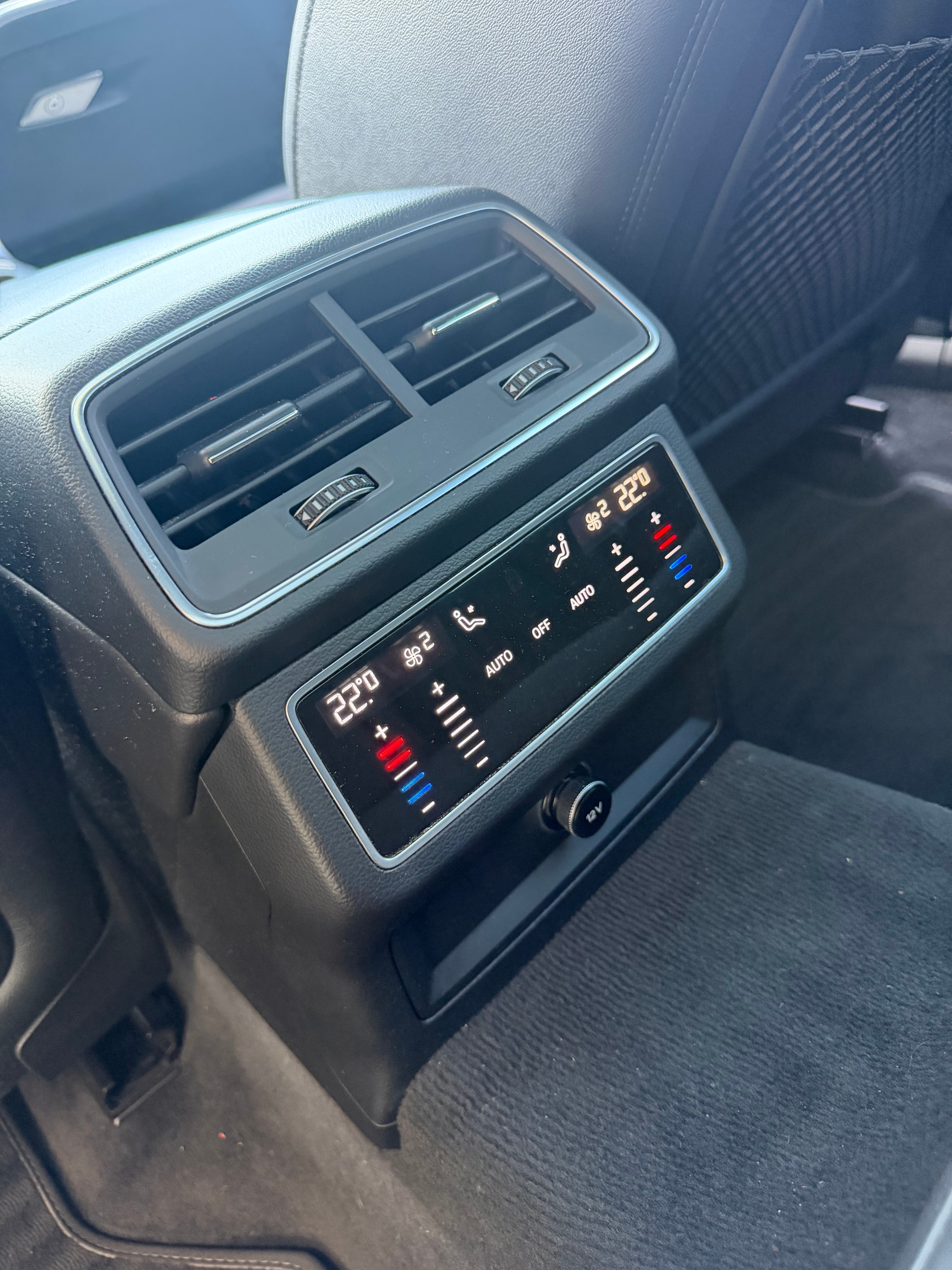 AUDI S6 Avant 3.0 TDI quattro tiptronic-image-10