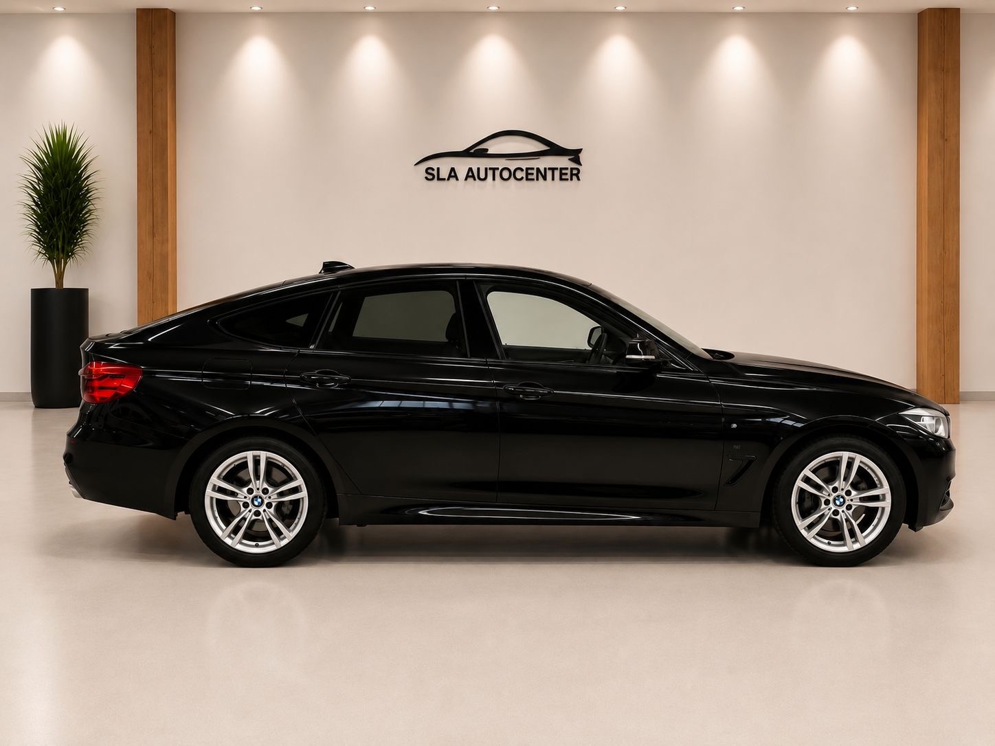 BMW 335i GT xDrive M Sport Steptronic-image-4