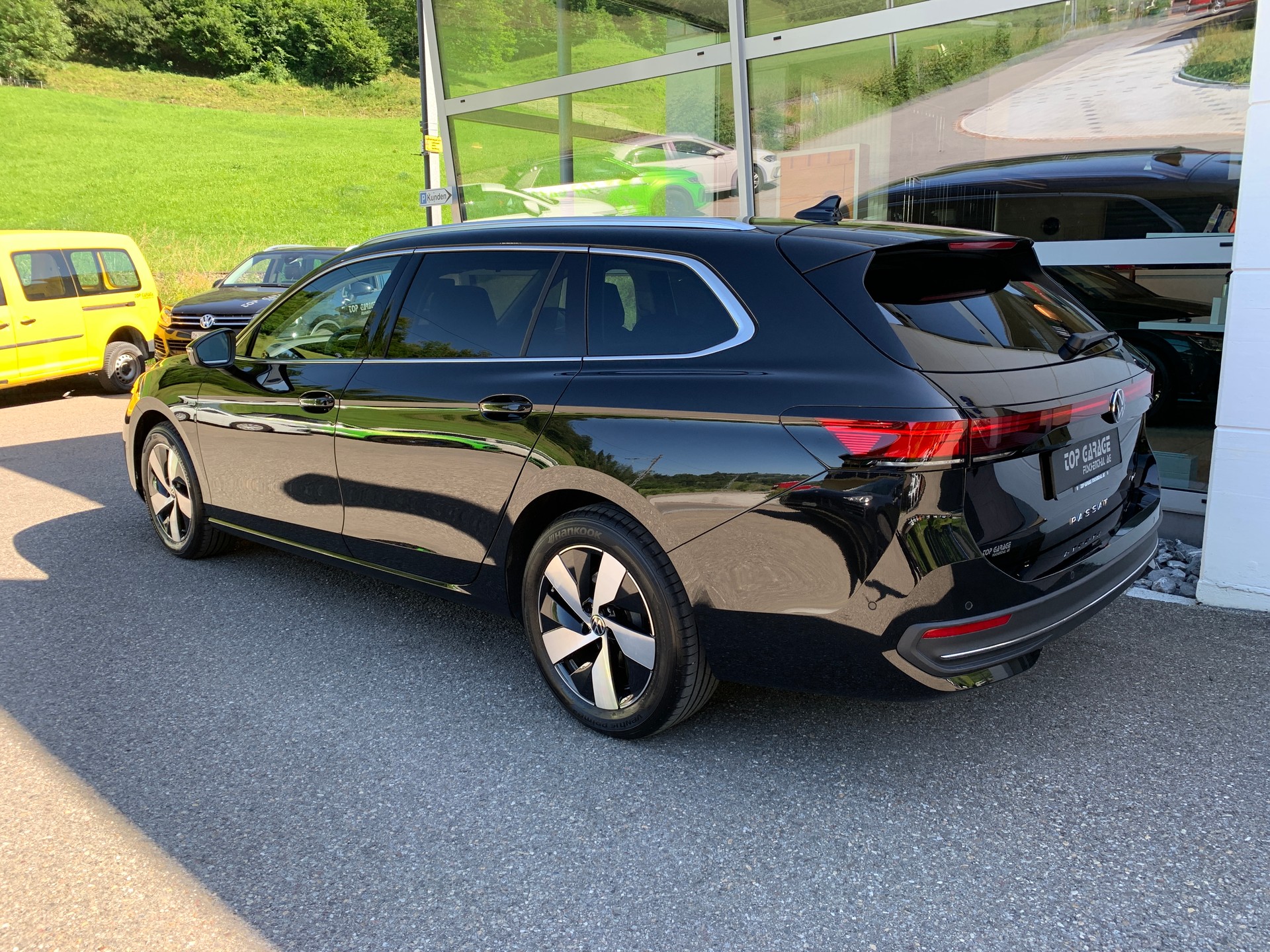 VW Passat Variant 2.0 TDI evo Business 4 Motion DSG-image-4