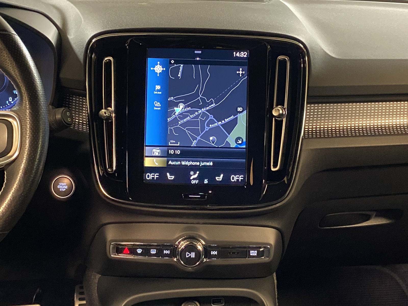 VOLVO XC40 T4 TwE R-Design DCT-image-10