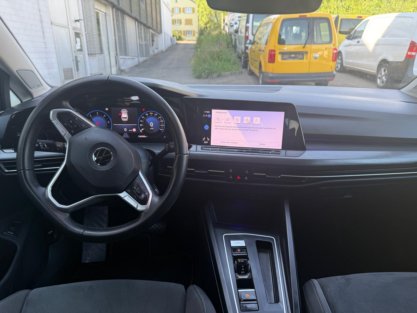 VW Golf Variant 2.0 TDI Style DSG ** Gr-Navi ** RF-Kamera ** Sitzmemory ** Anh-Kupplung ** Abstandsregelsysteme ** Ab MFK **-image-12