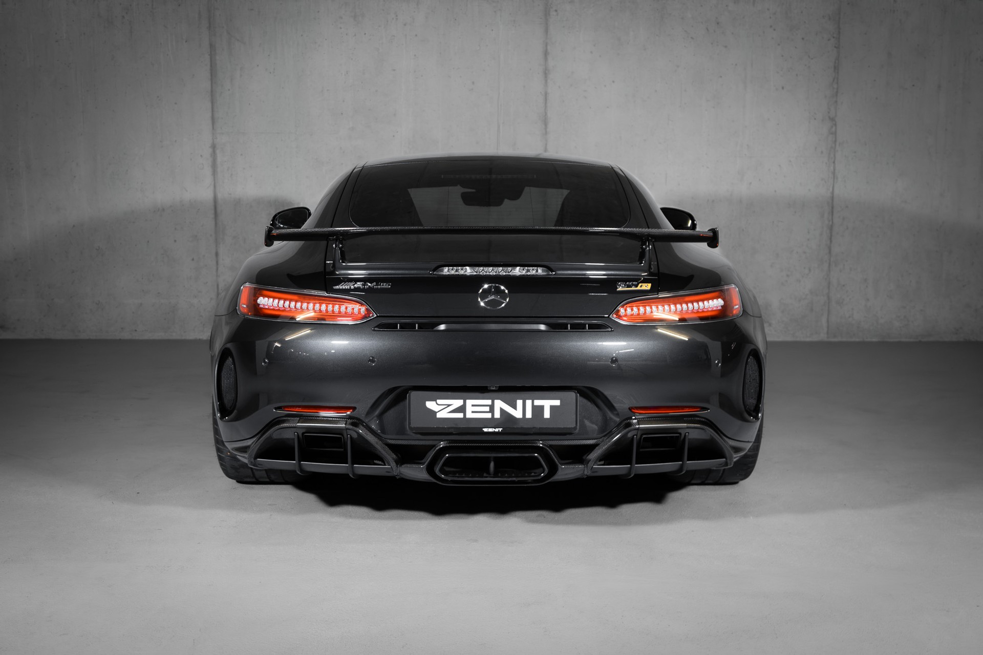MERCEDES-BENZ AMG GT R Speedshift DCT-image-4