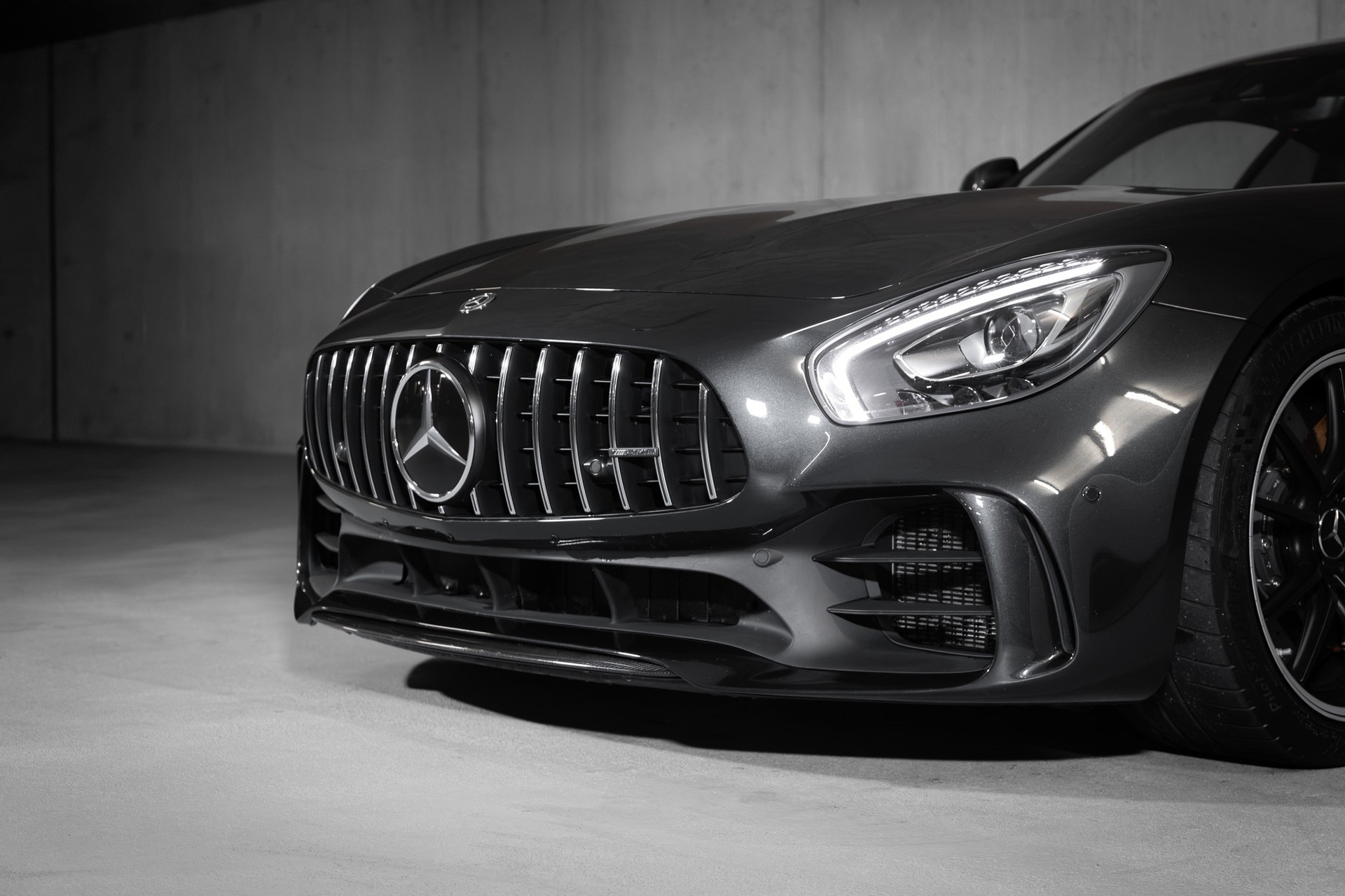 MERCEDES-BENZ AMG GT R Speedshift DCT-image-8