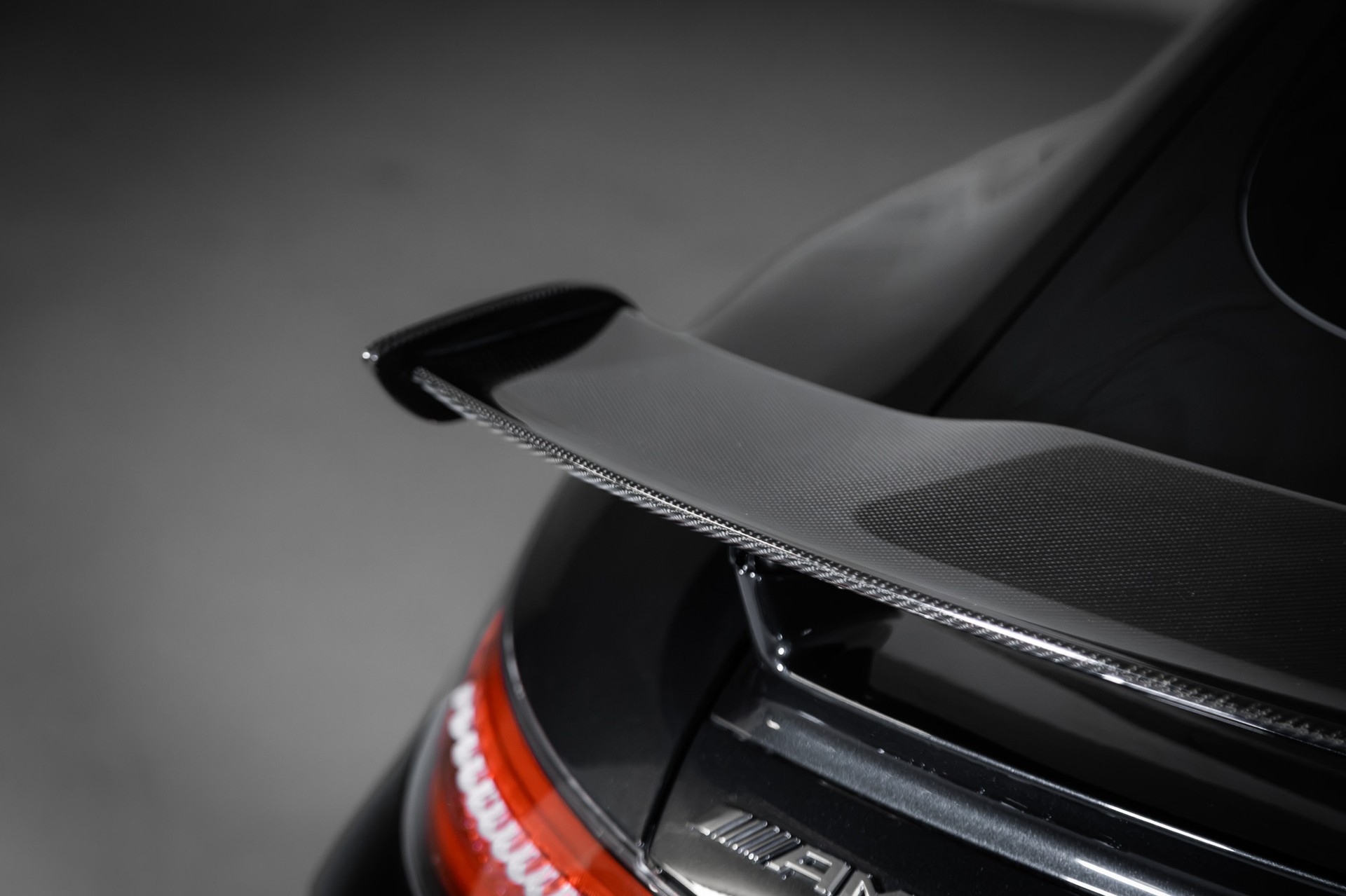 MERCEDES-BENZ AMG GT R Speedshift DCT-image-18
