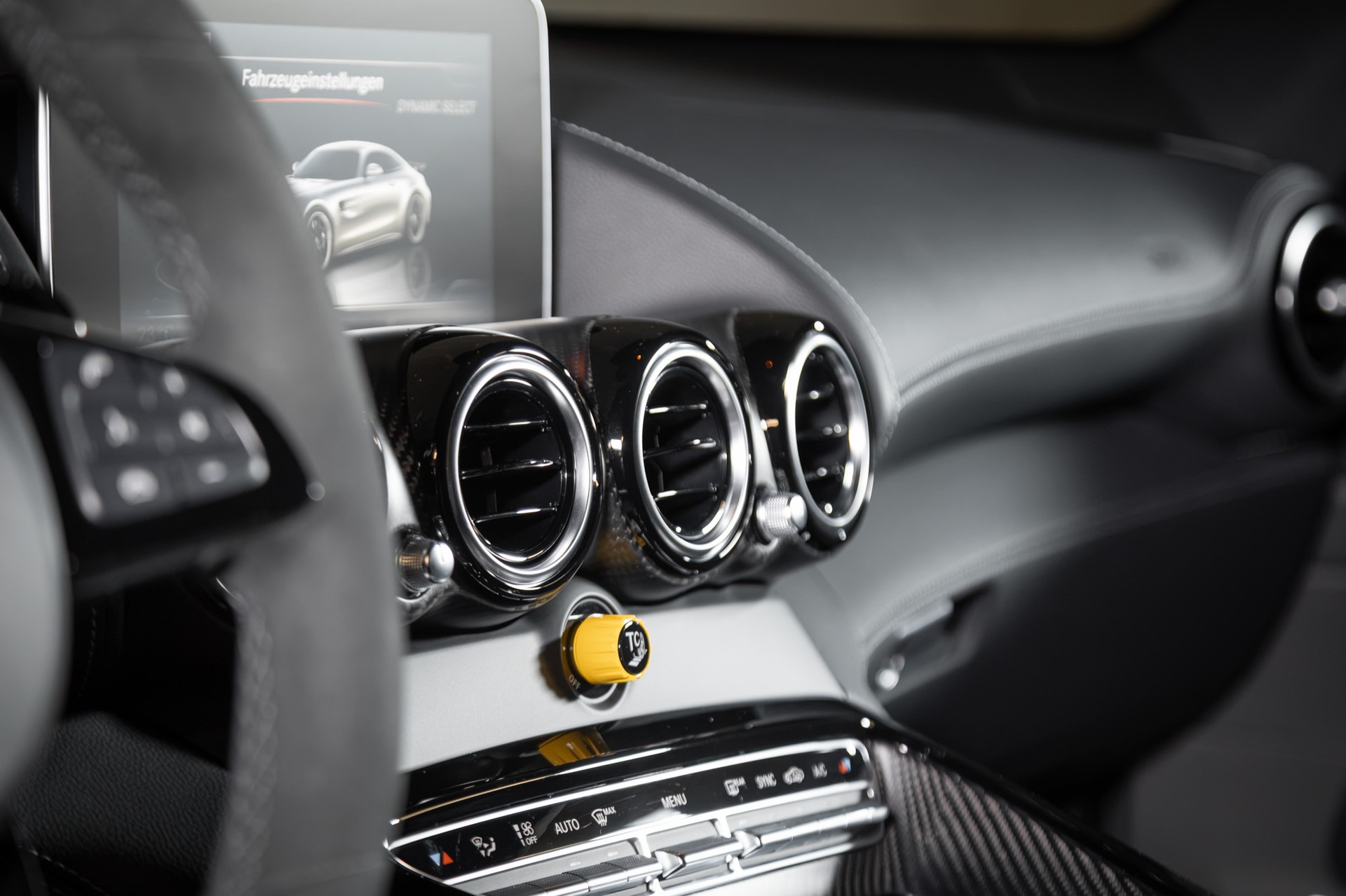 MERCEDES-BENZ AMG GT R Speedshift DCT-image-24