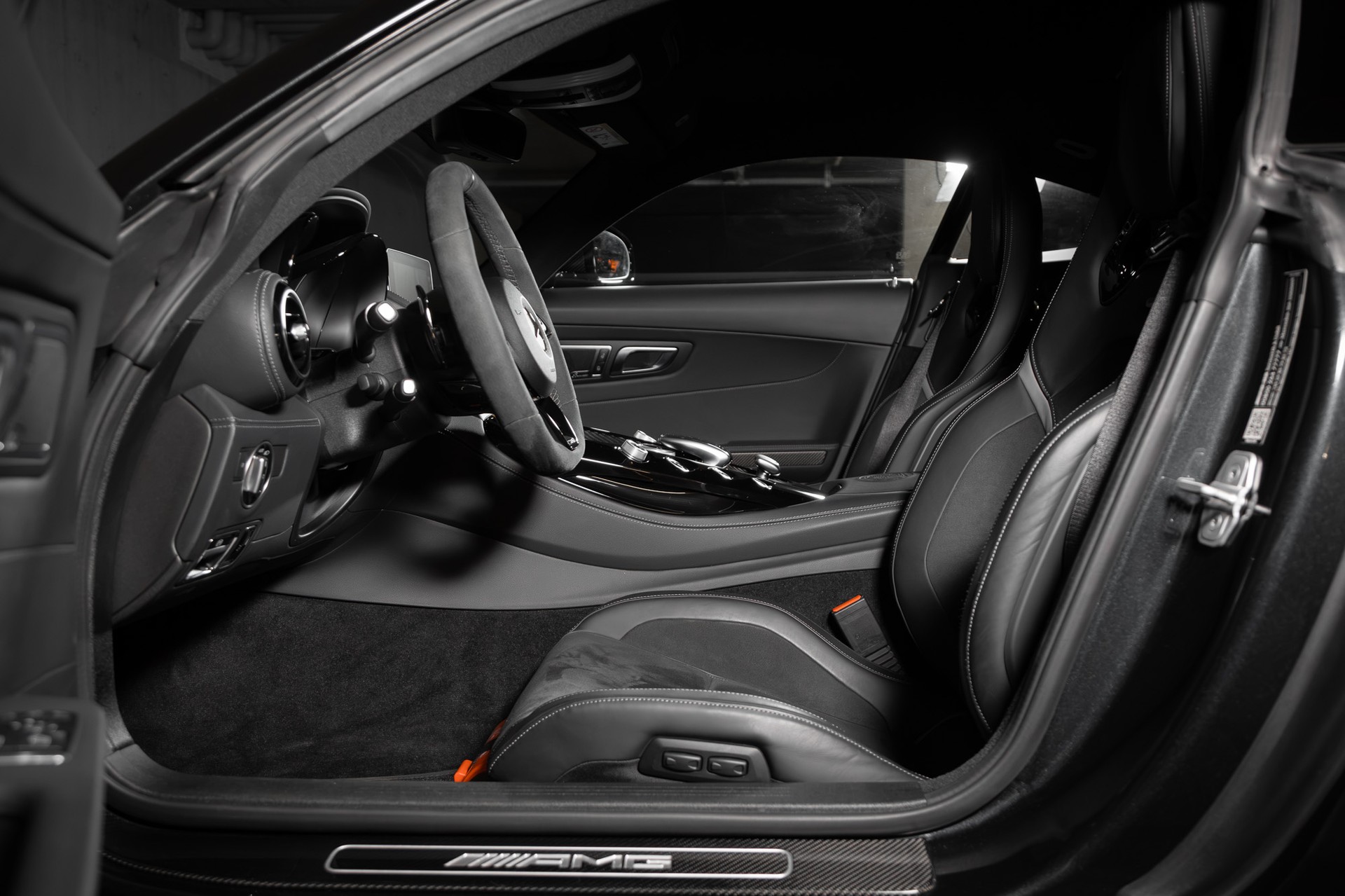 MERCEDES-BENZ AMG GT R Speedshift DCT-image-20