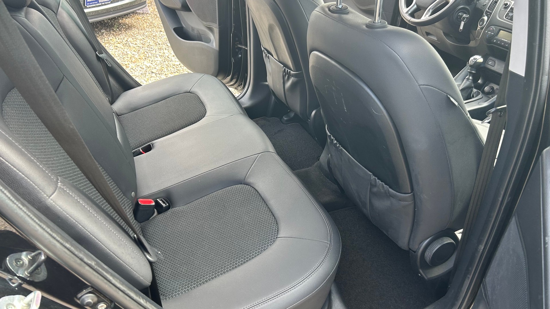 HYUNDAI iX 35 1.7 CRDi Style 2WD-image-10