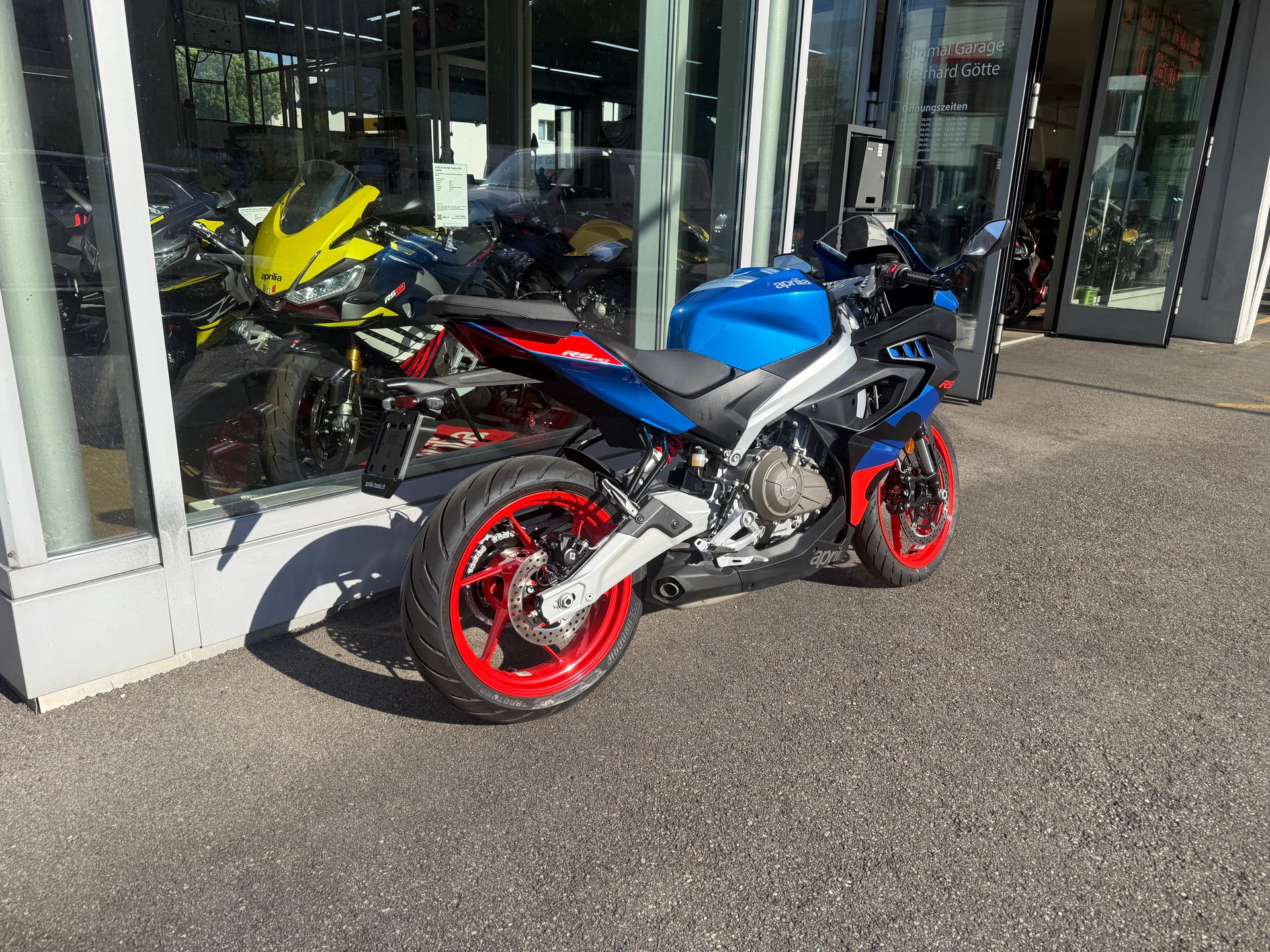 APRILIA RS 457 (35kW)-showroom-element-2