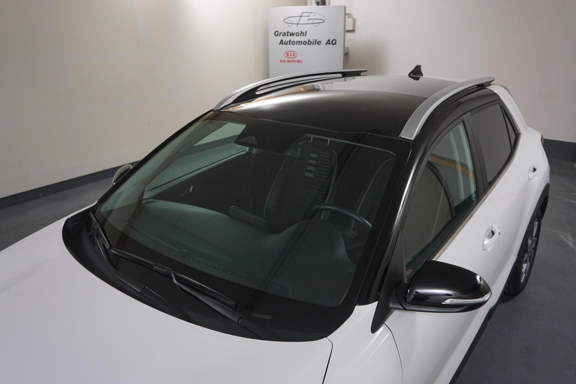 KIA Stonic 1.0 T-GDi MHEV GT-Line-image-5