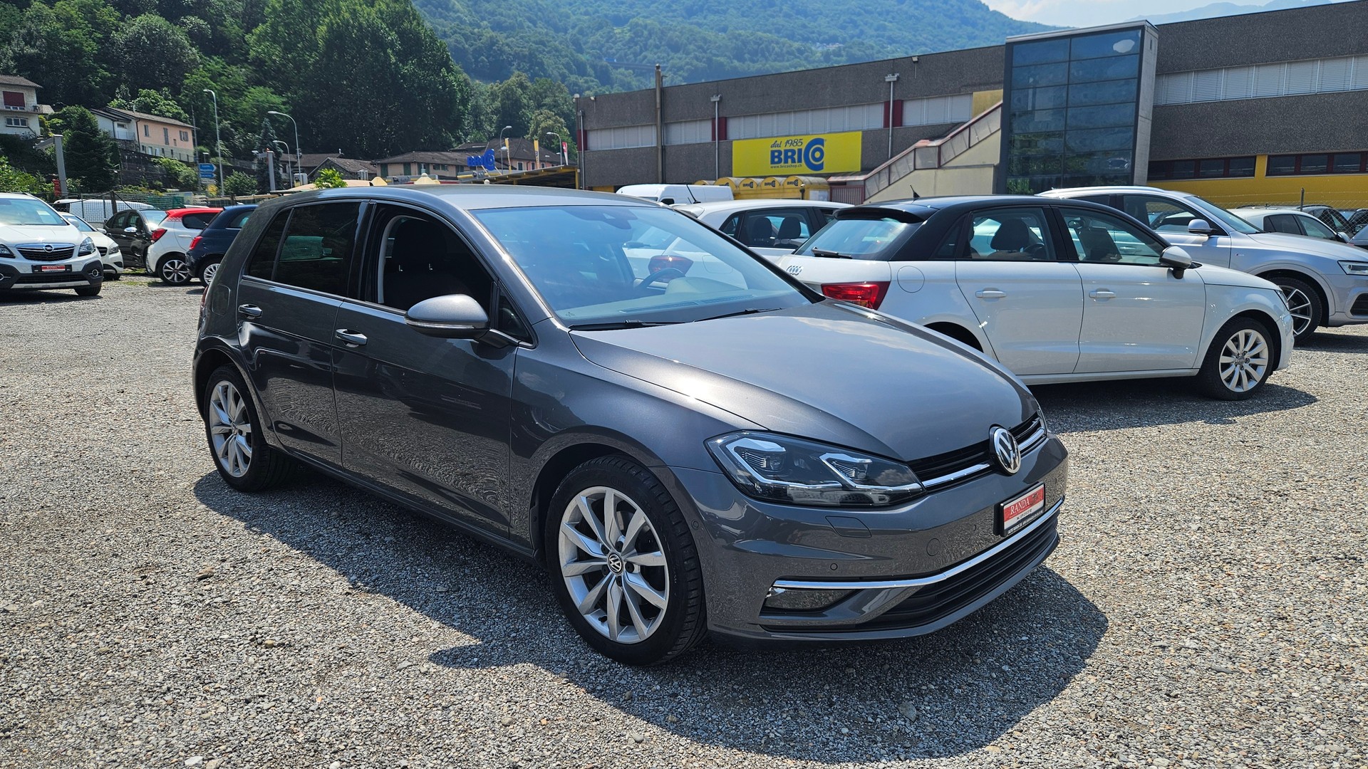 VW Golf 2.0 TDI Highline 4Motion DSG-image-2