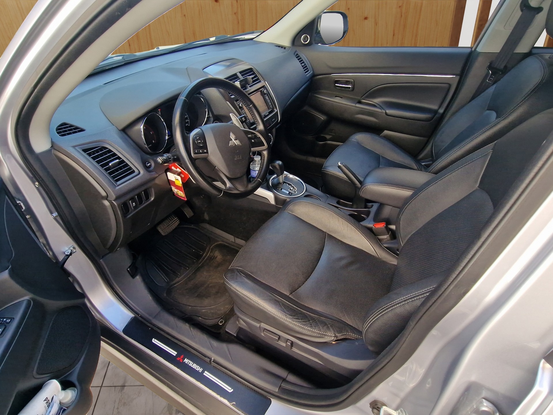 MITSUBISHI ASX 2.2 DID Navigator 4WD Automatic-image-7