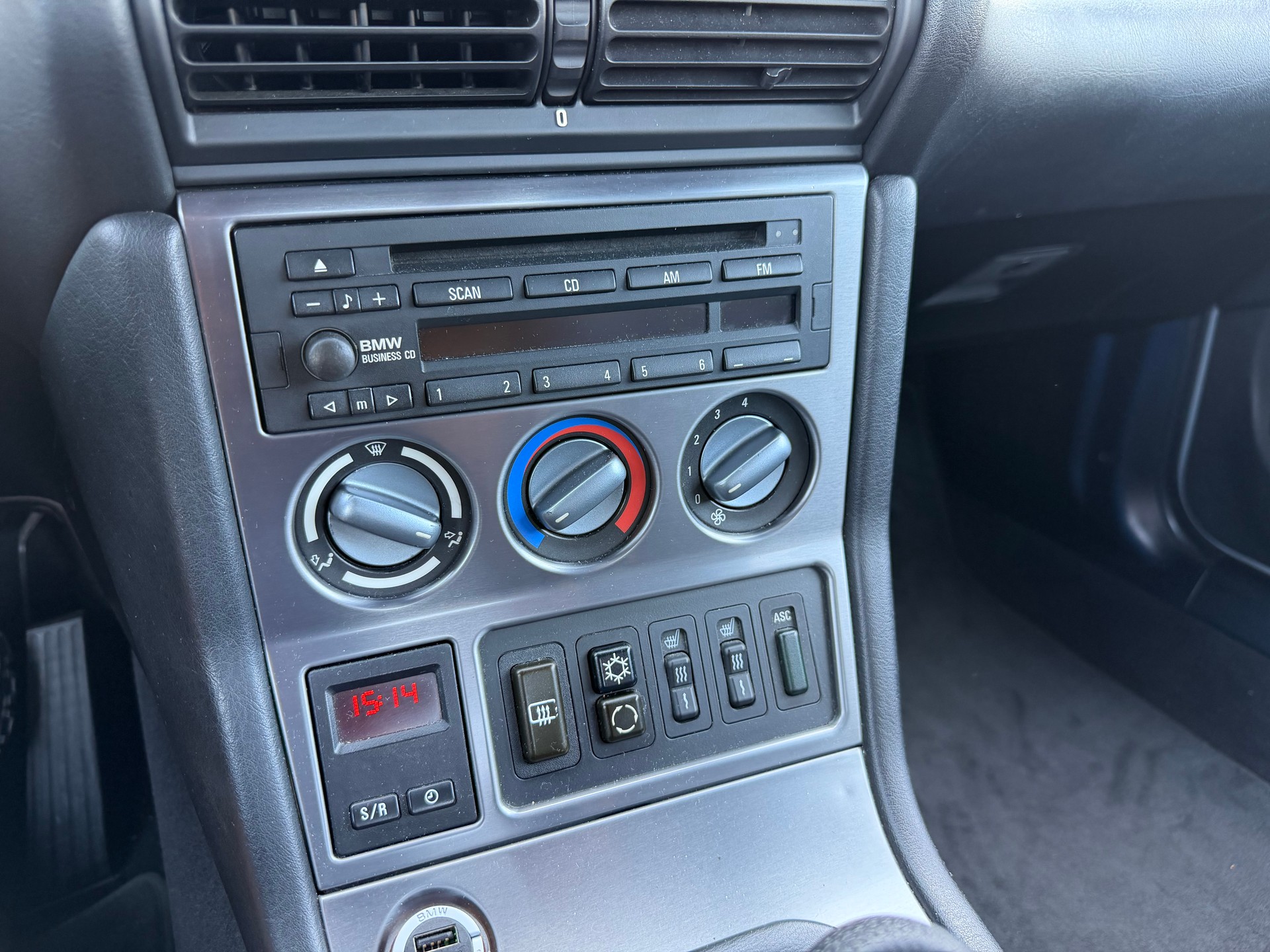 BMW 2.8 l Coupe-image-10