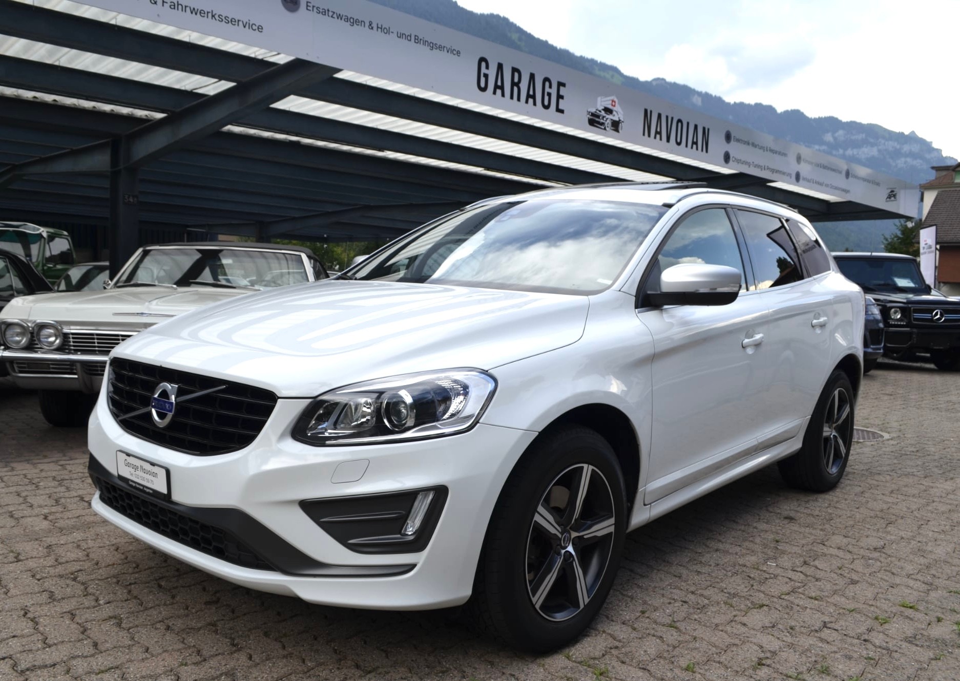 VOLVO XC60 D4 AWD Kinetic R-Design Geartronic-image-0