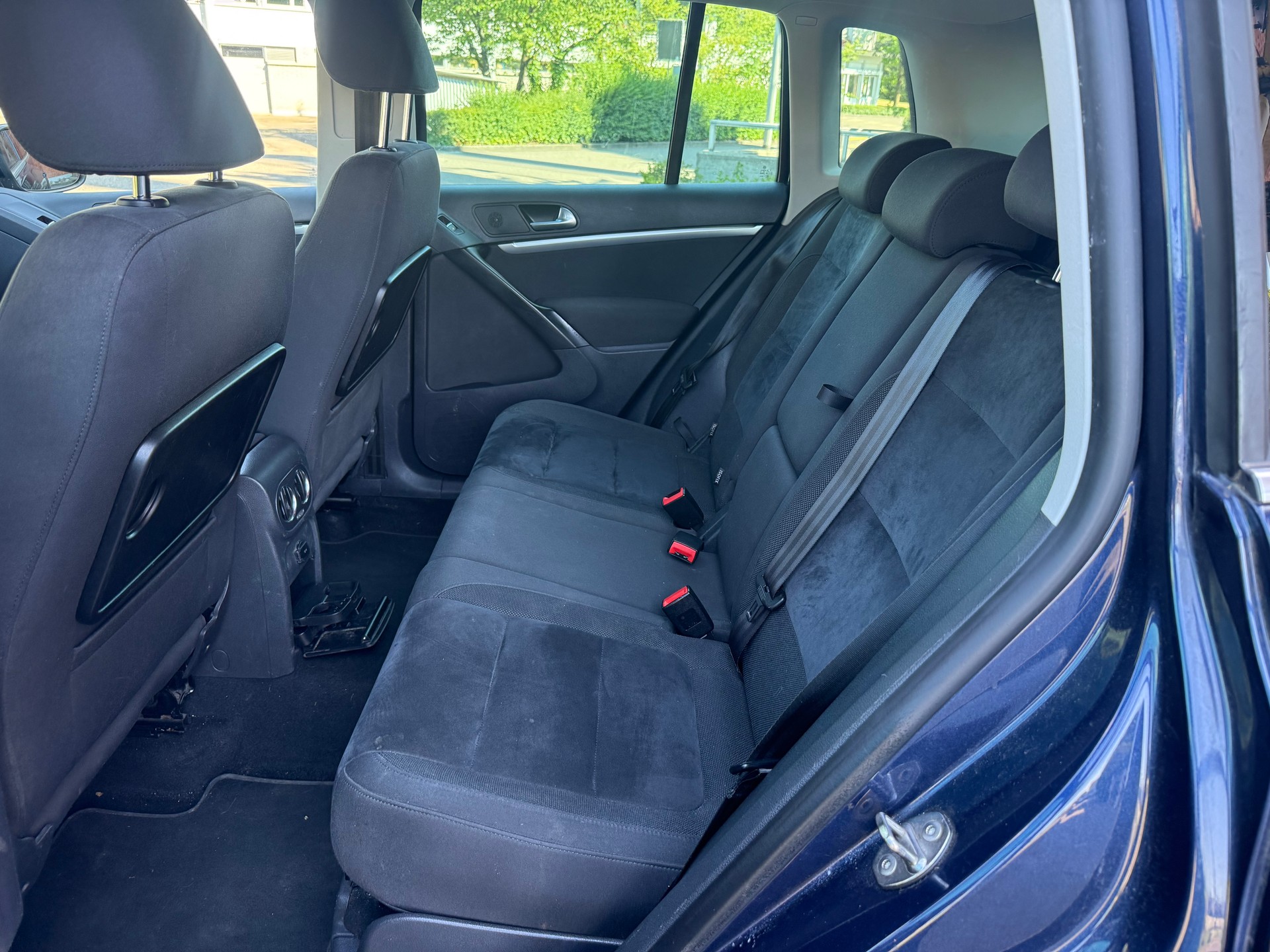 VW Tiguan 2.0 TDI BMT Design 4Motion DSG-image-10