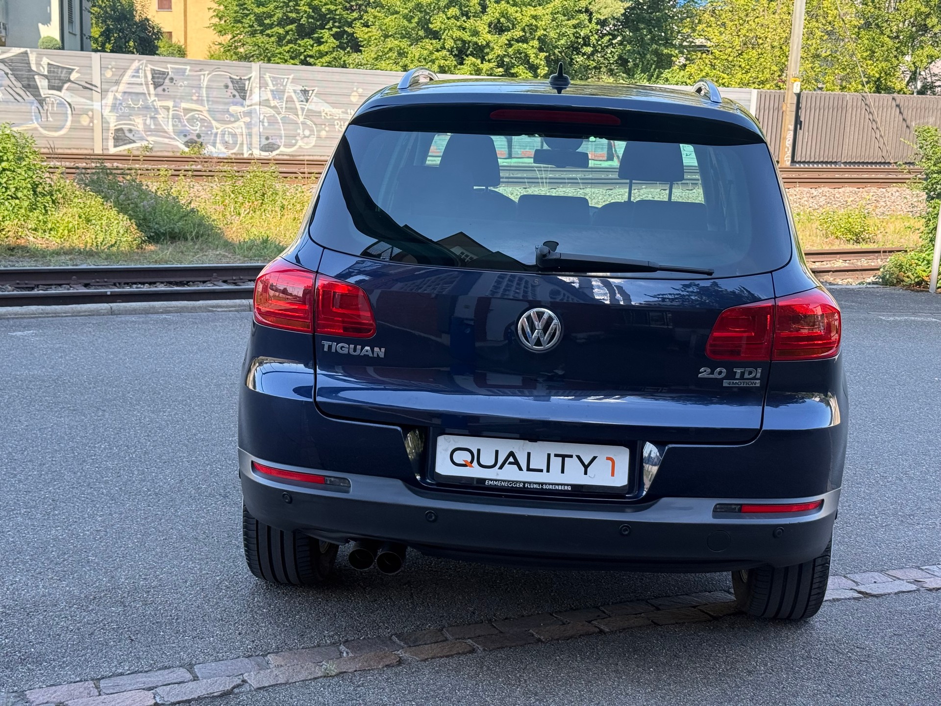 VW Tiguan 2.0 TDI BMT Design 4Motion DSG-image-4