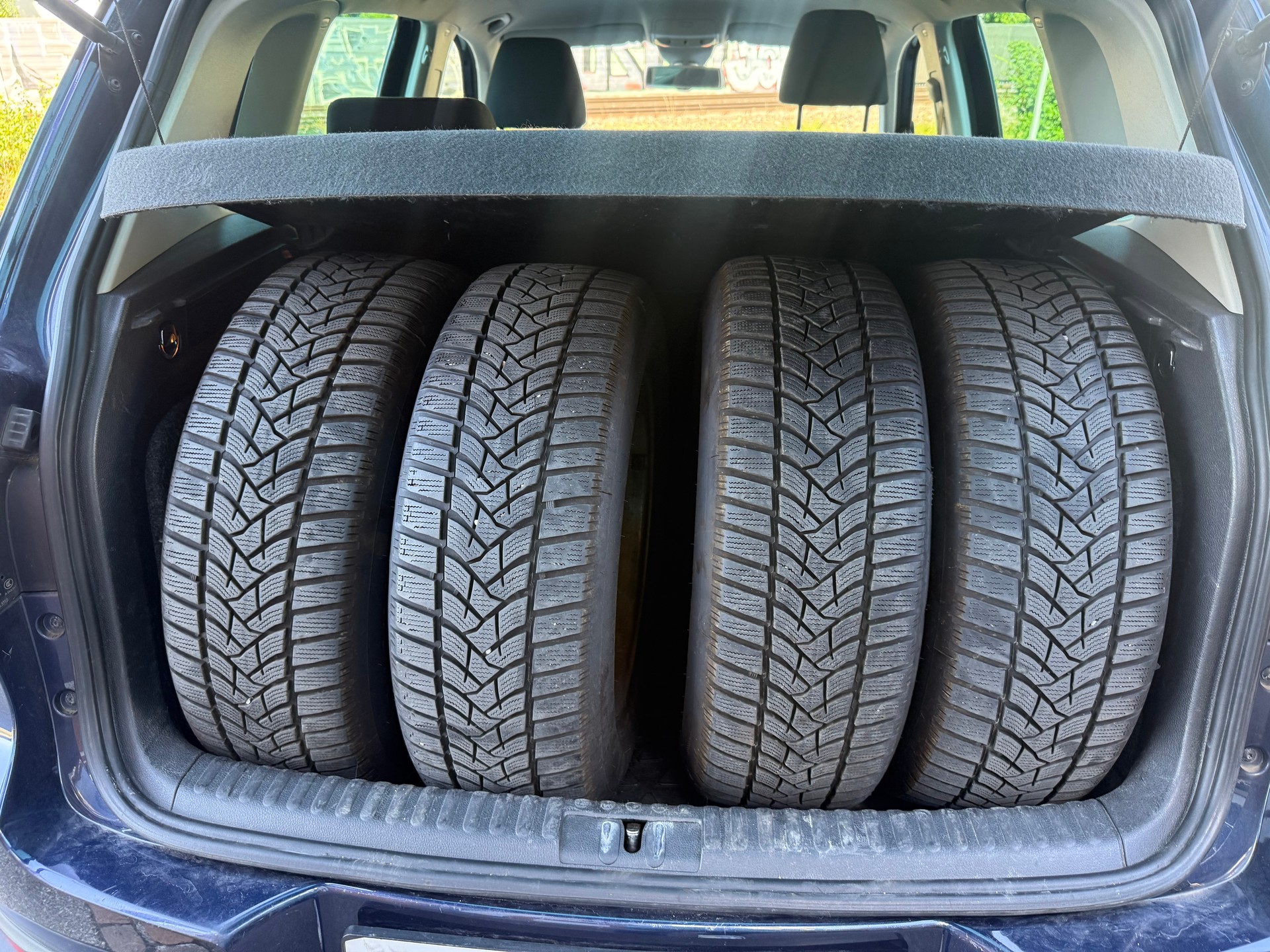 VW Tiguan 2.0 TDI BMT Design 4Motion DSG-image-11