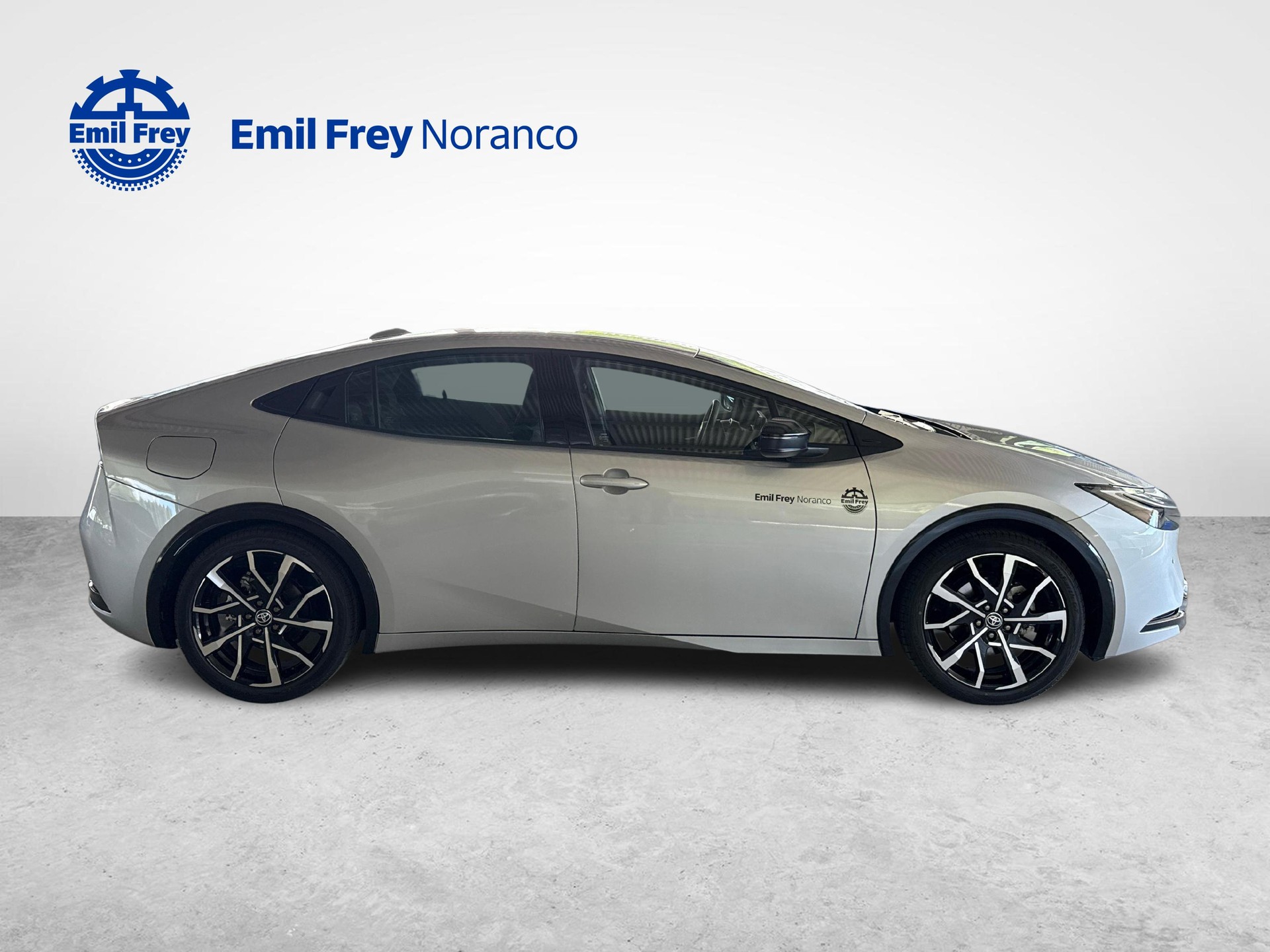 TOYOTA Prius 2.0 Plug-In-Hybrid Style-image-5