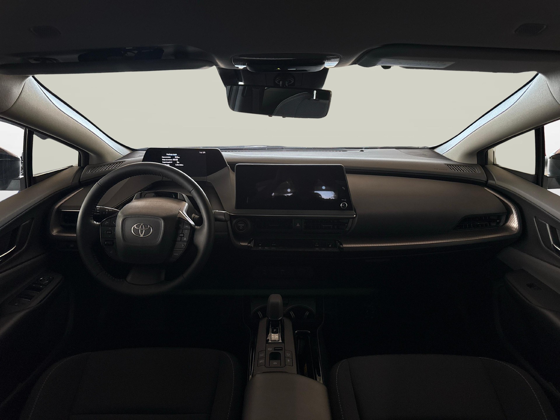 TOYOTA Prius 2.0 Plug-In-Hybrid Style-image-8