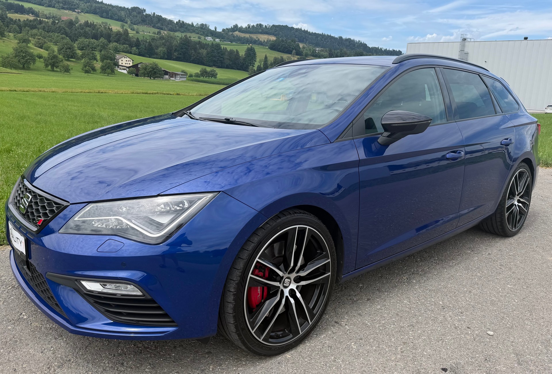 SEAT Leon ST 2.0 TSI Cupra 300 4 Drive DSG-image-1