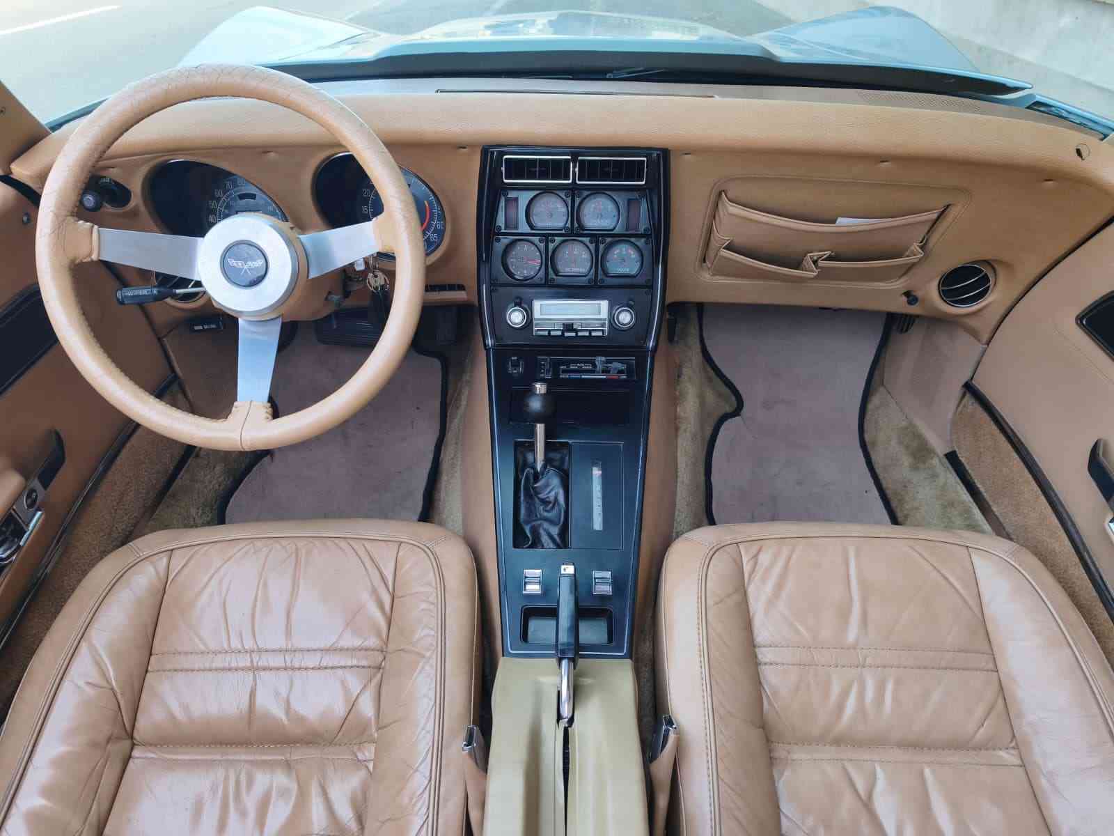 CHEVROLET Corvette C3 Targa-image-8