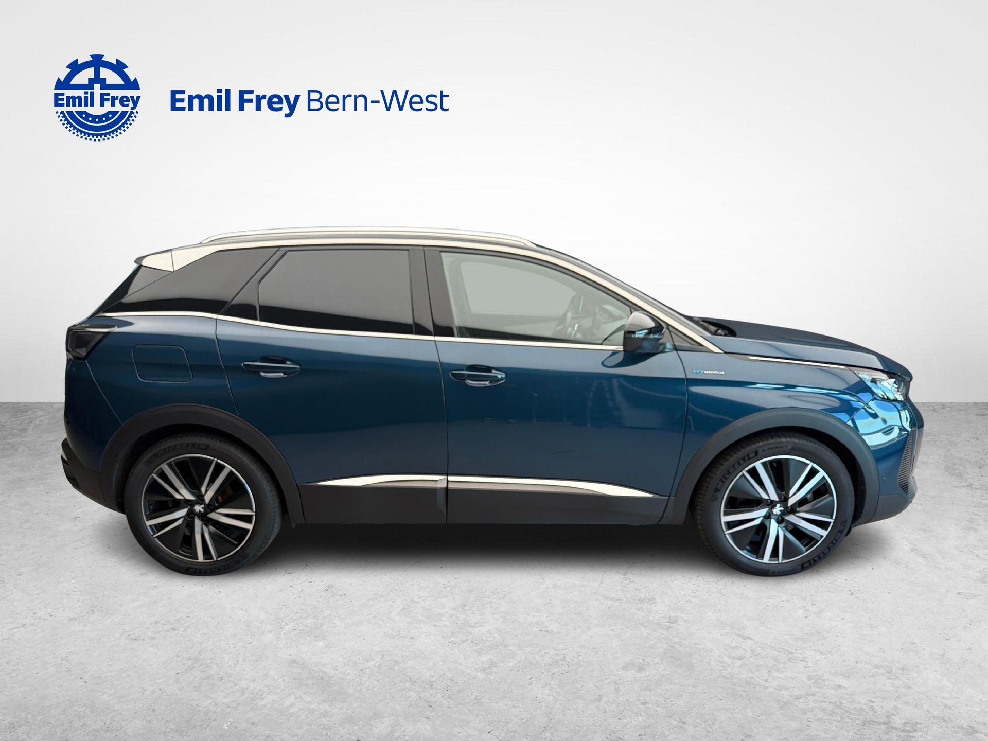 PEUGEOT 3008 1.6 Plug-in Hybrid4 GT Pack-image-6