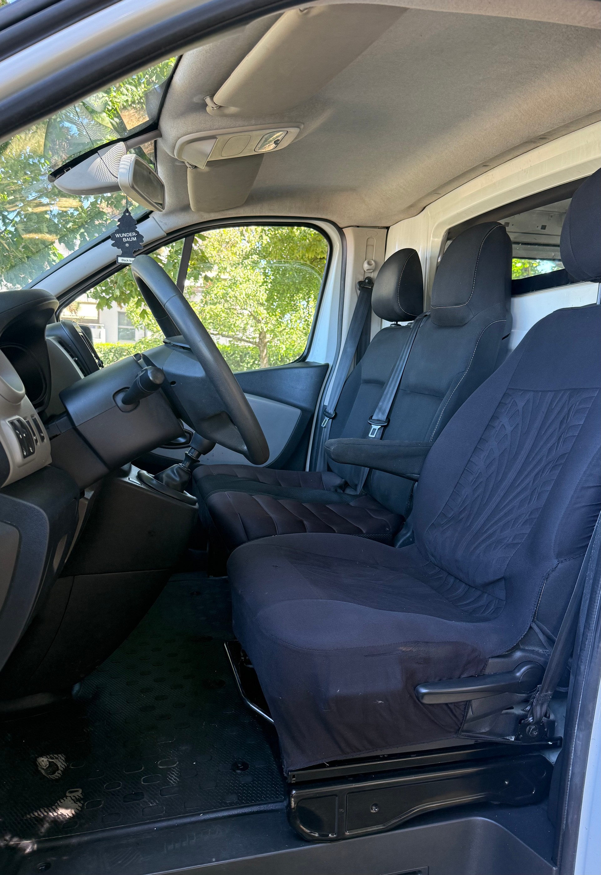 RENAULT Trafic 1.6 dCi 115 2.9t Business L1H1-image-9