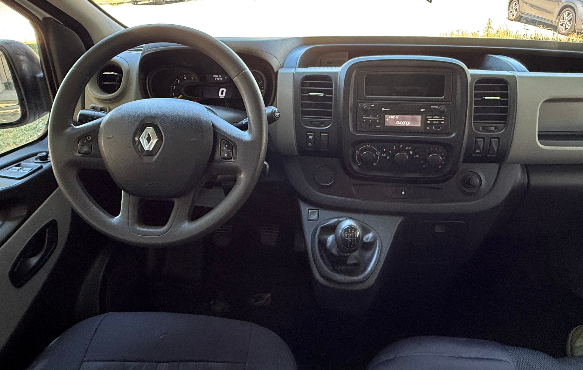 RENAULT Trafic 1.6 dCi 115 2.9t Business L1H1-image-8