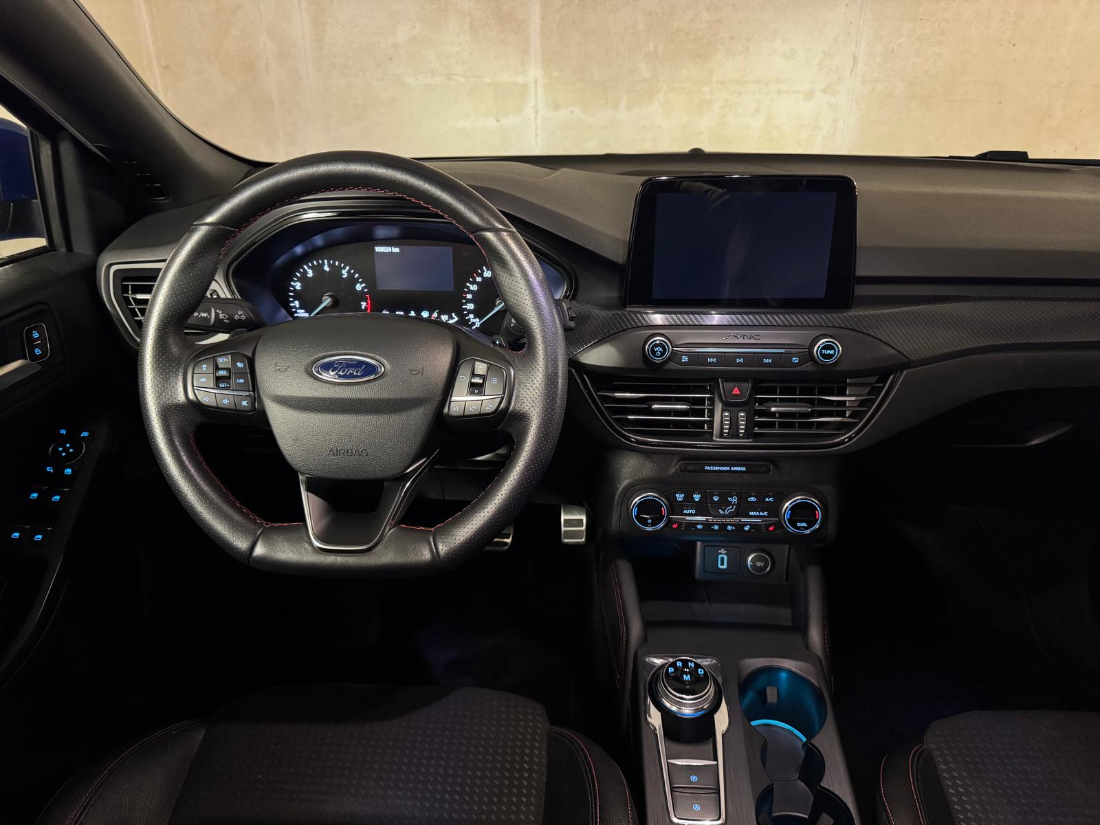 FORD Focus 1.0 SCTi ST Line Automatic-image-7