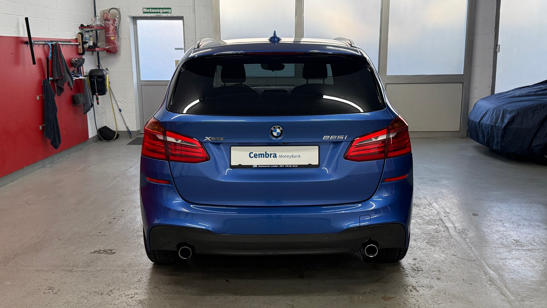 BMW 225i xDrive Active Tourer M Sport Steptronic, guter Ausstattung Perle-image-4