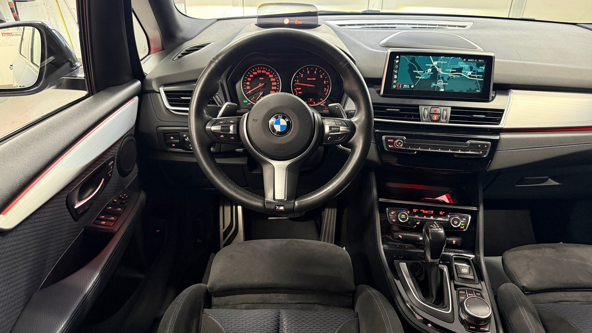 BMW 225i xDrive Active Tourer M Sport Steptronic, guter Ausstattung Perle, ab MFK, AHK, Abstandsregler, 1 Jahre Garantie-image-14