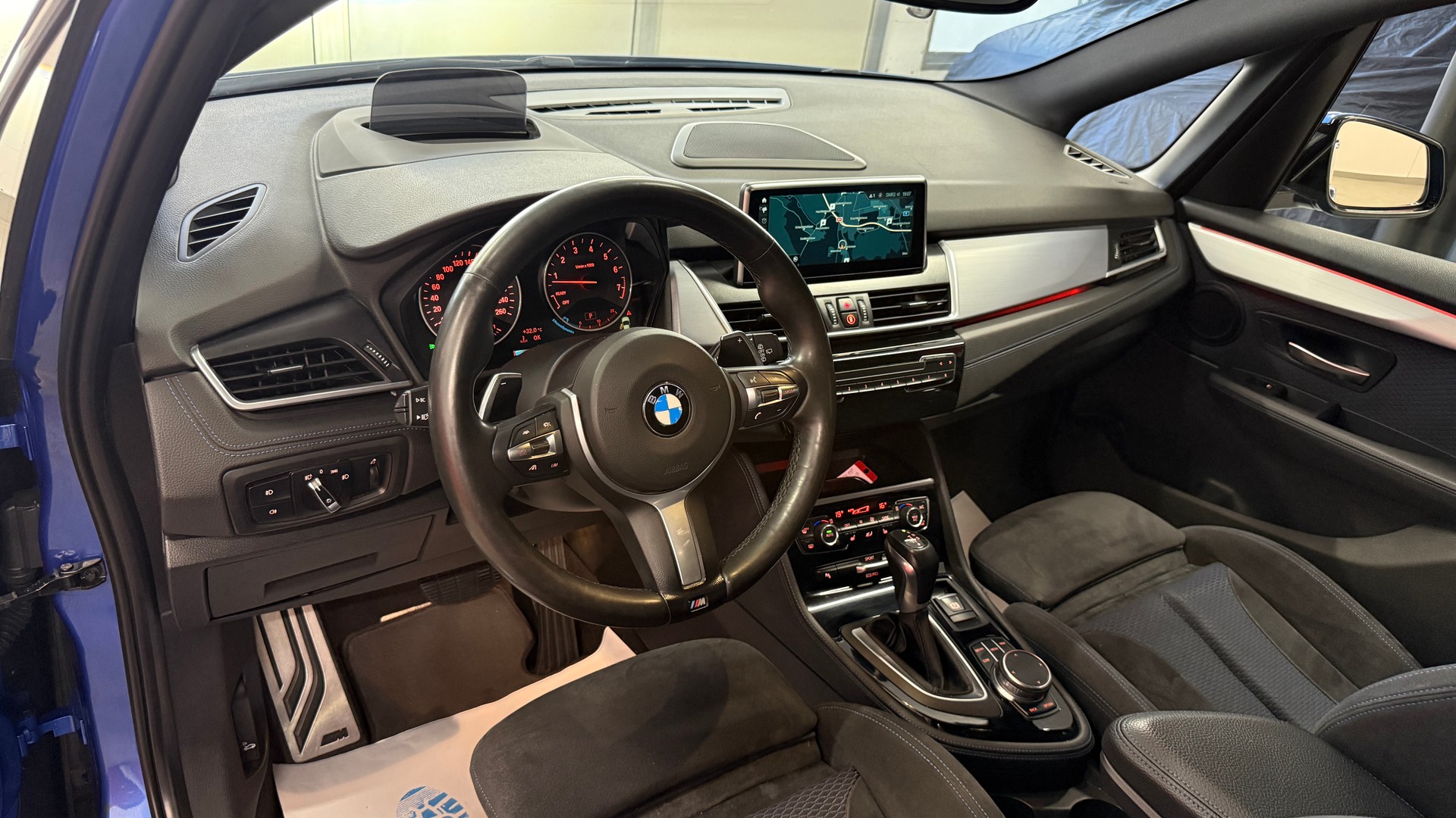 BMW 225i xDrive Active Tourer M Sport Steptronic, guter Ausstattung Perle-image-7