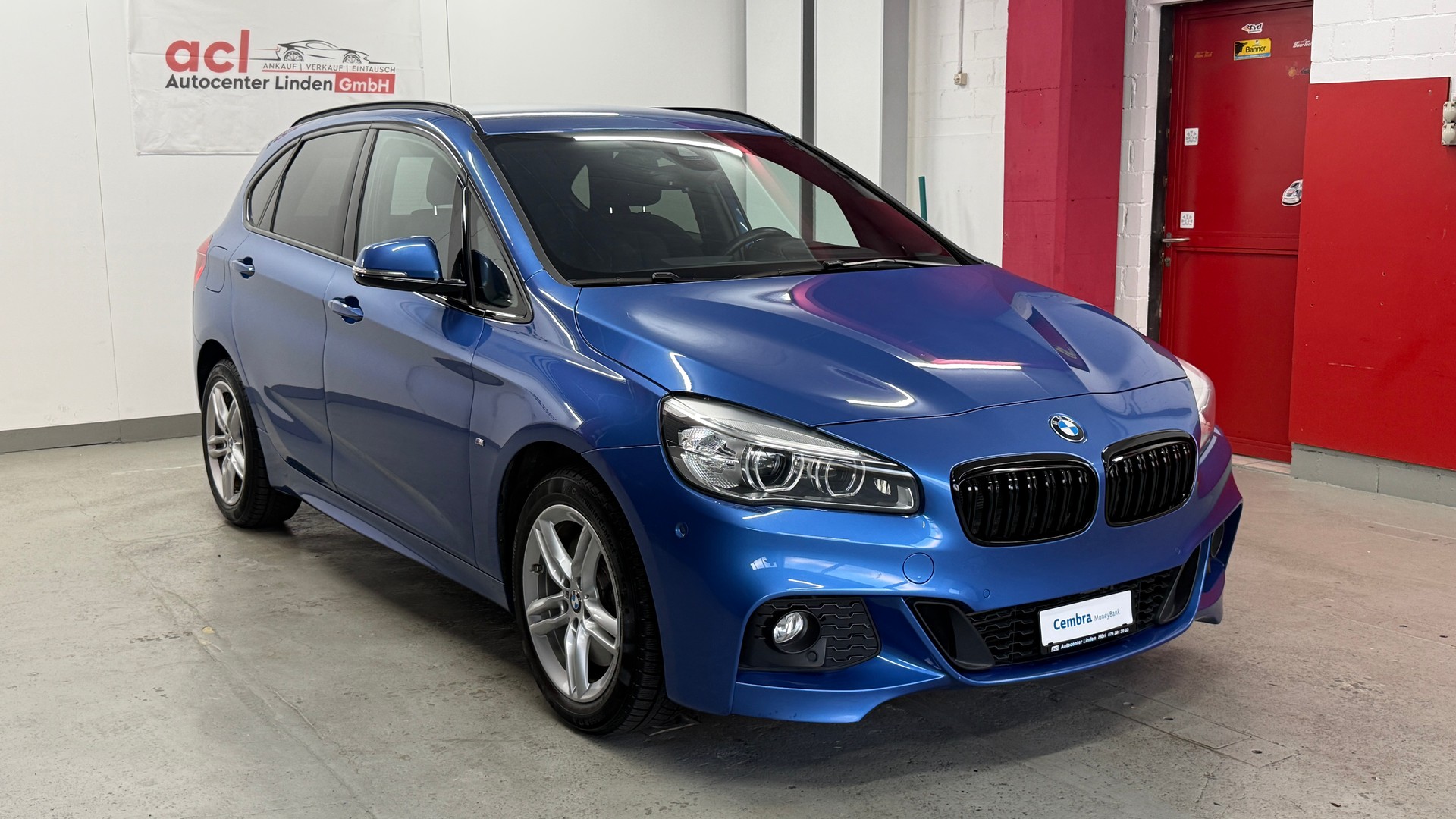 BMW 225i xDrive Active Tourer M Sport Steptronic, guter Ausstattung Perle-image-0