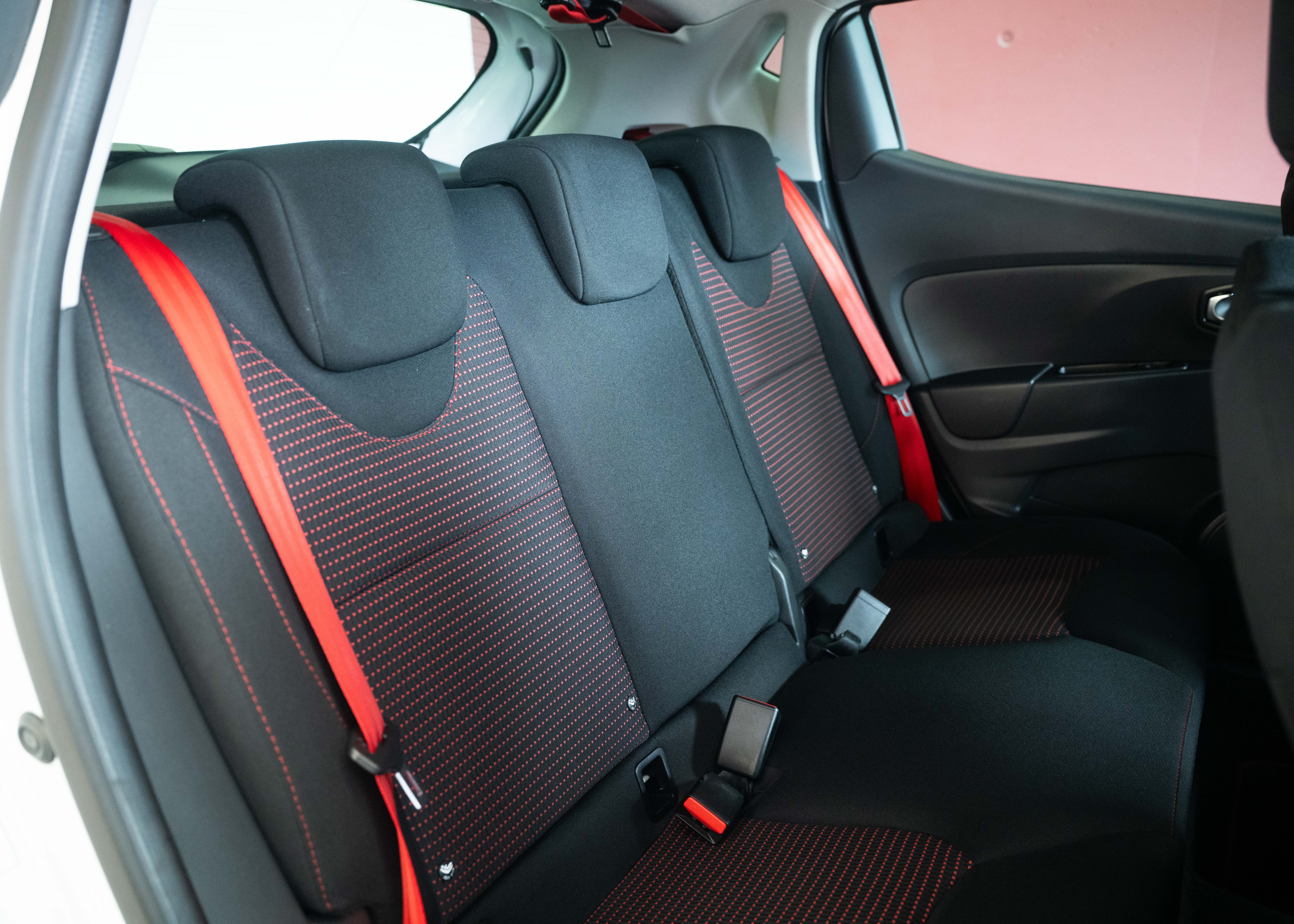 Image RENAULT CLIO Clio 1.6 T RS 200 (1st hand Swiss car, stunning condition, Cup Pack, full Renault service history)