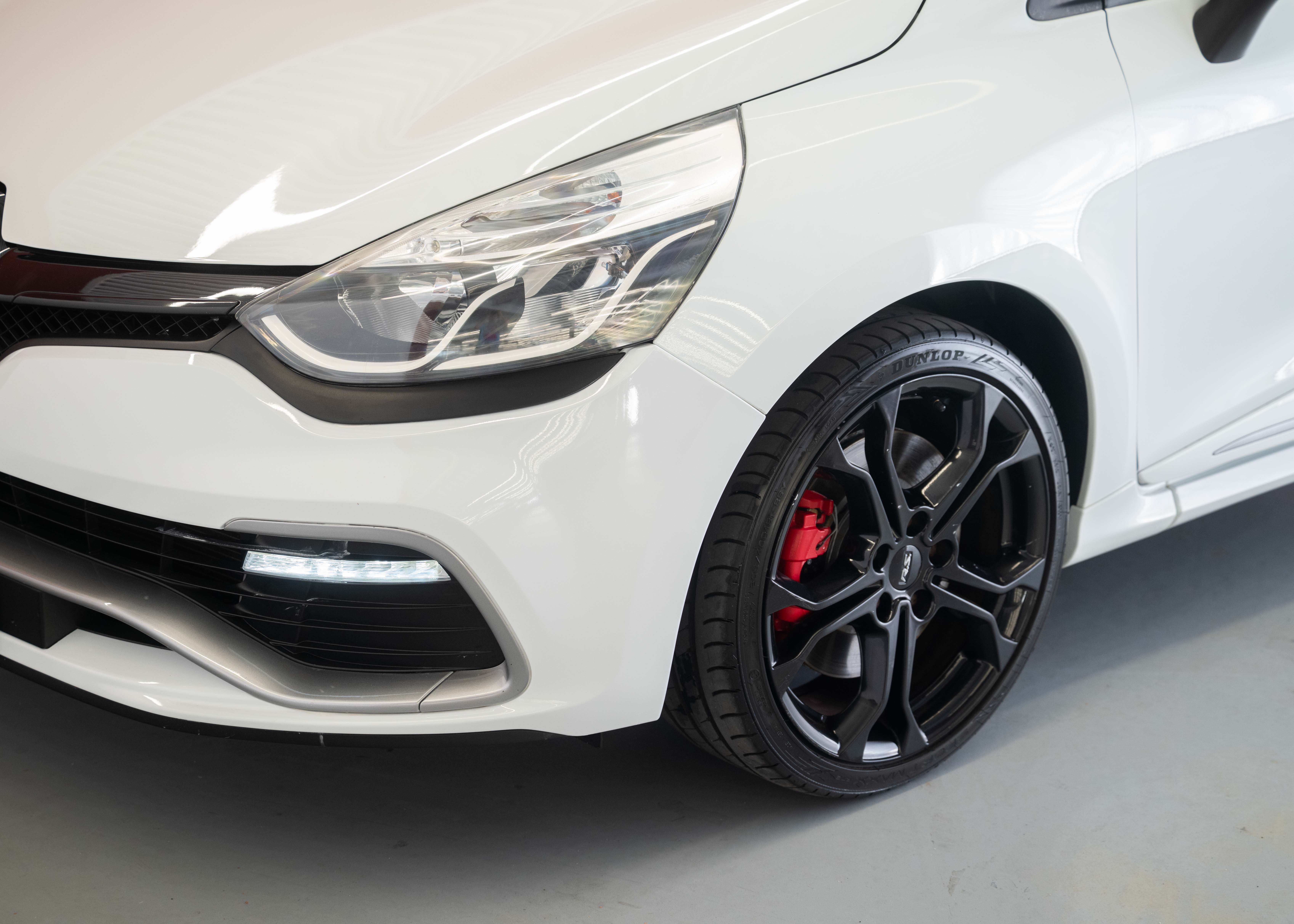 Image RENAULT CLIO Clio 1.6 T RS 200 (1st hand Swiss car, stunning condition, Cup Pack, full Renault service history)
