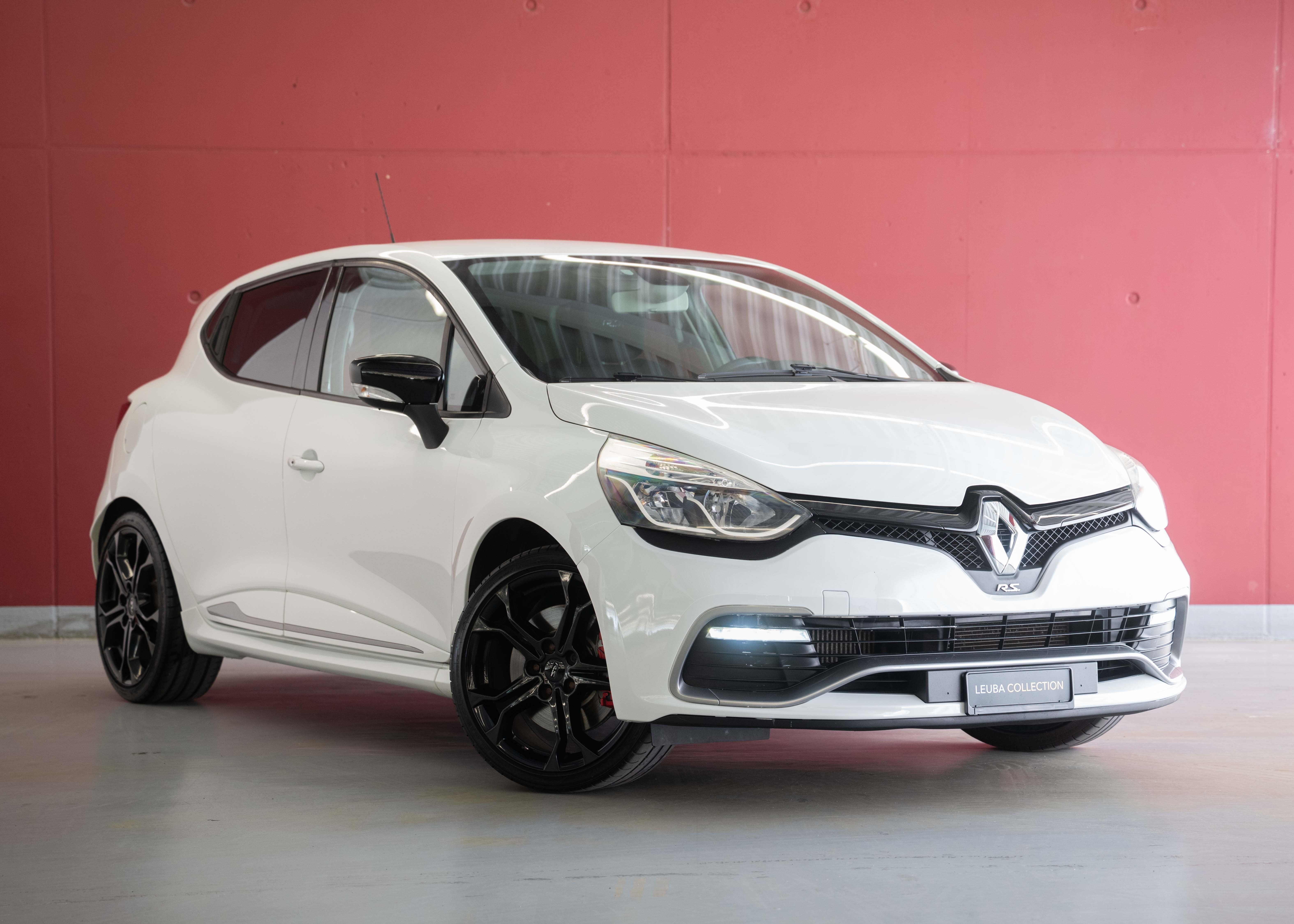 Photo RENAULT CLIO Clio 1.6 T RS 200 (1st hand Swiss car, stunning condition, Cup Pack, full Renault service history)