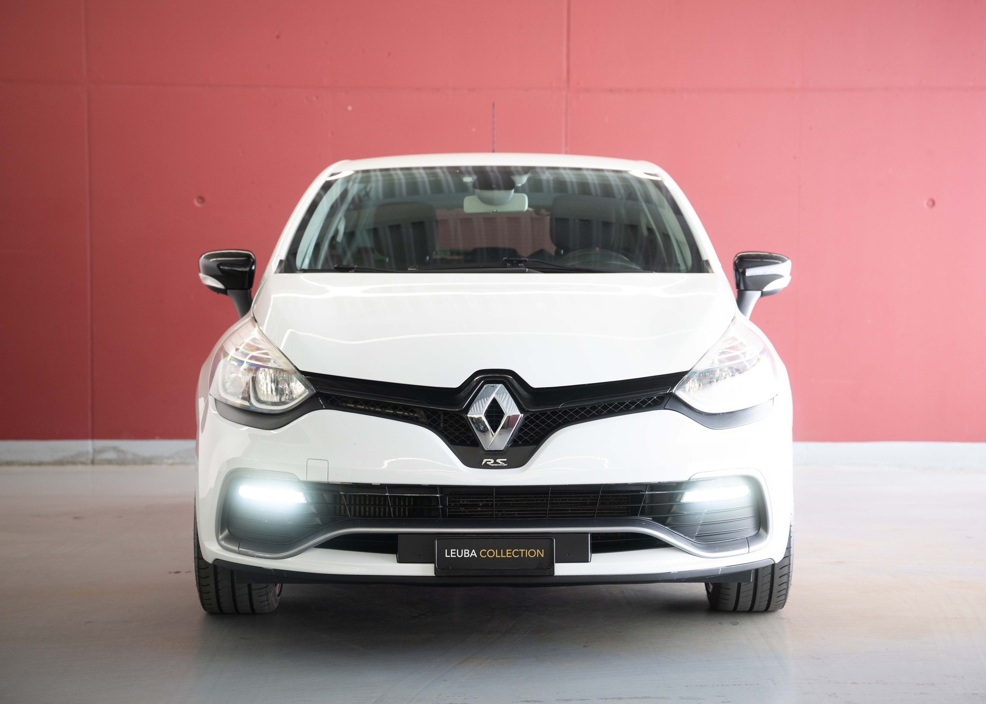 RENAULT Clio 1.6 T RS 200 (1st hand Swiss car, stunning condition, Cup Pack, full Renault service history)-image-2