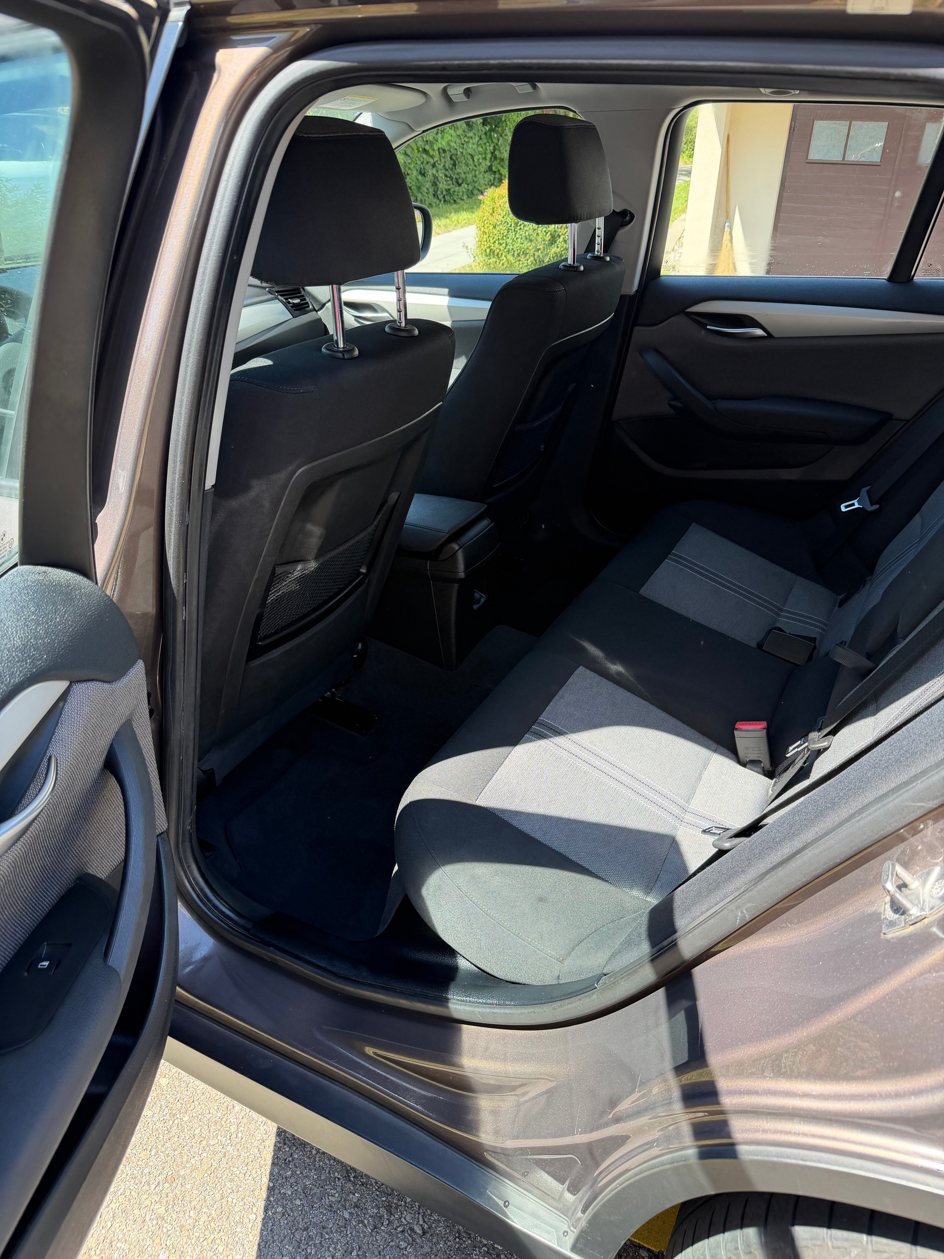 BMW X1 xDrive 20i/ FRISCH AB MFK. 21. 04. 2026 & SERVICE-image-9