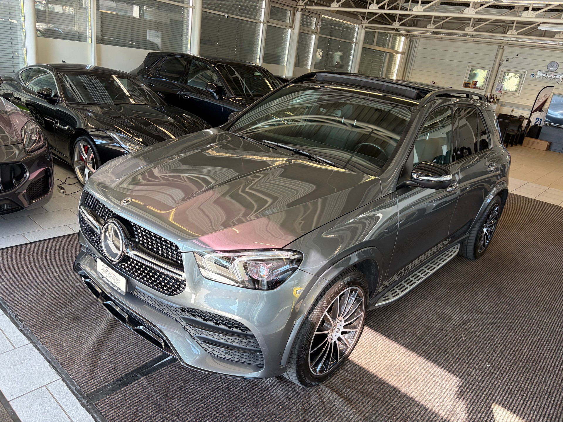 MERCEDES-BENZ GLE 350 e 4Matic AMG Line | CH | Gratis Service | AHK | MBUX | Burmester | PREMIUM PLUS | Sitzklima |-image-36