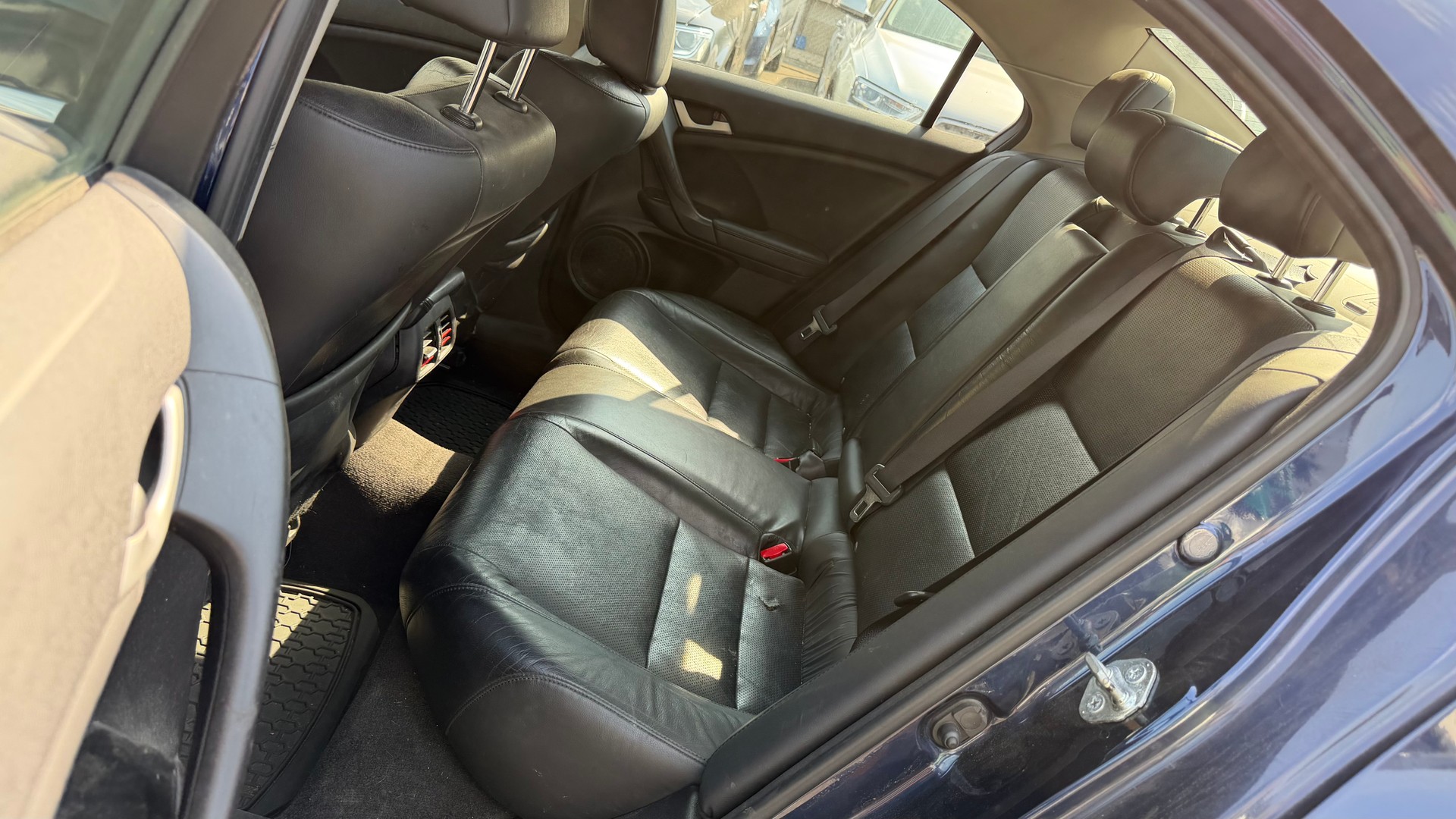 HONDA Accord 2.4i 16V Executive-Plus Automatic-image-12