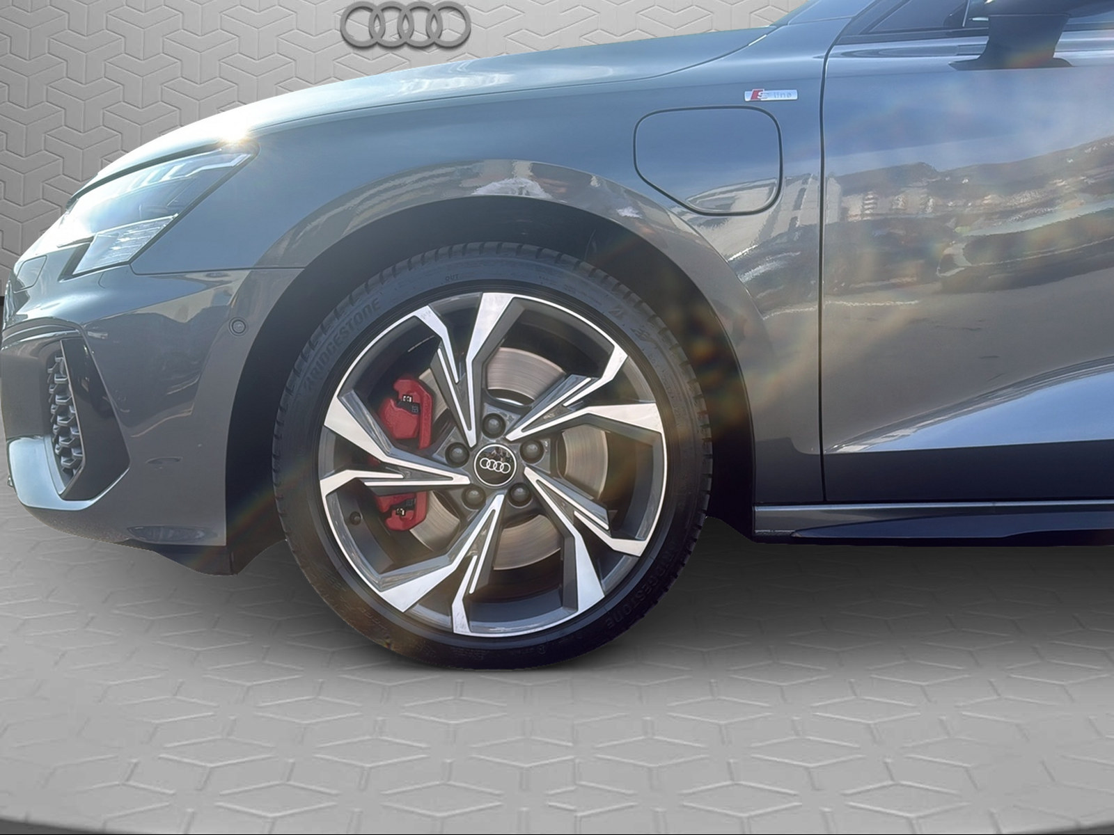 AUDI A3 Sportback 45 TFSI e S line S-tronic-image-8
