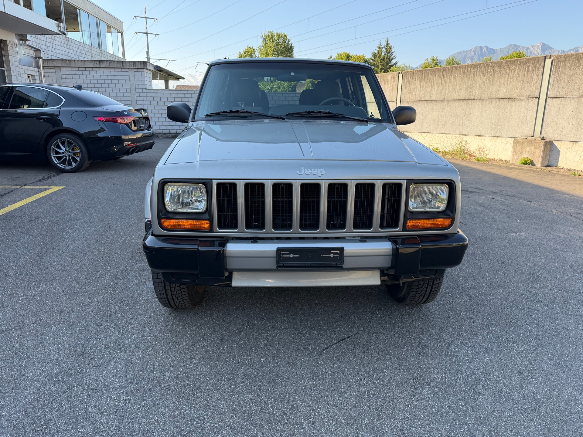 JEEP Cherokee 4.0 Classic-image-6
