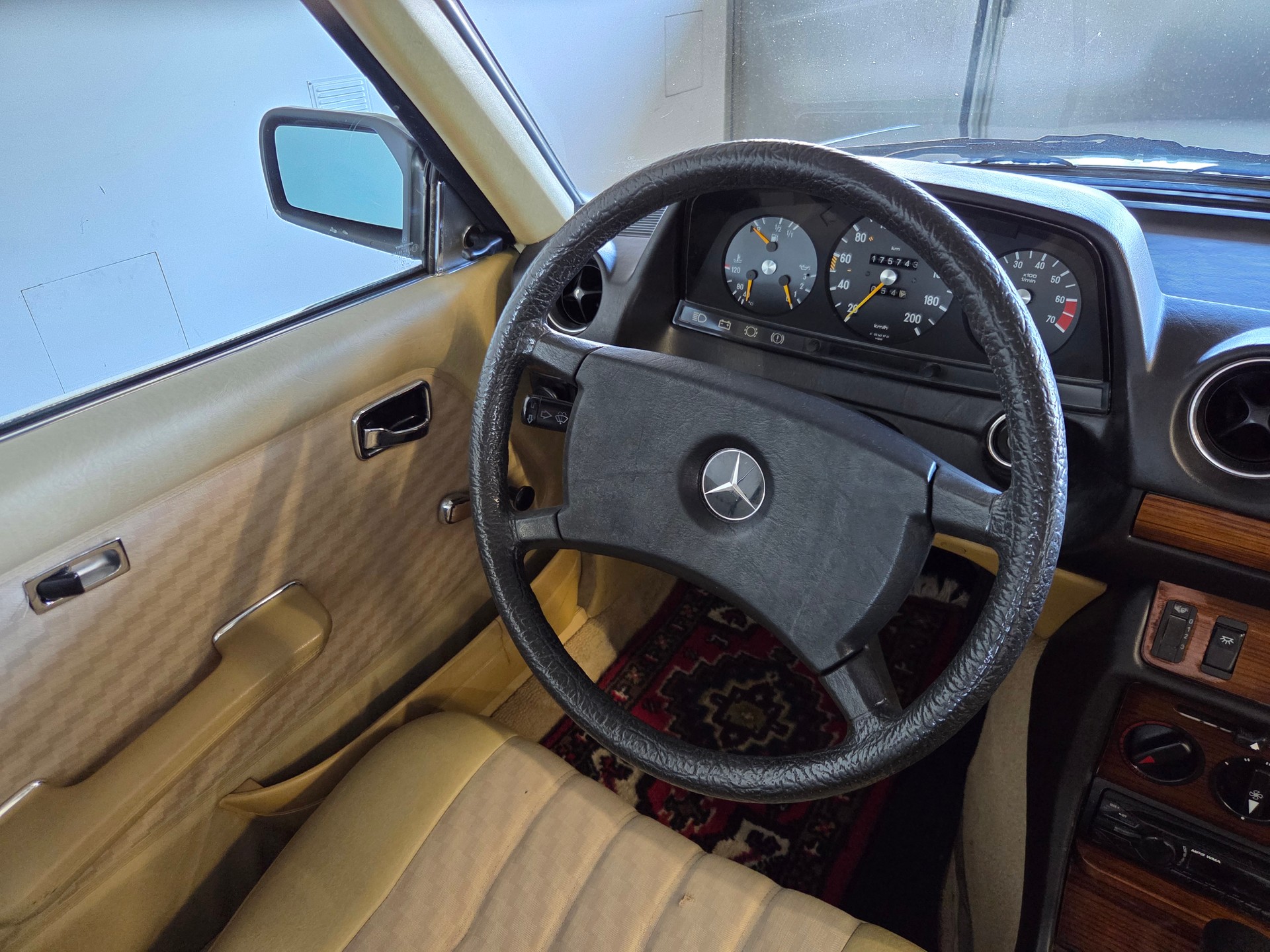 MERCEDES-BENZ CE-image-15