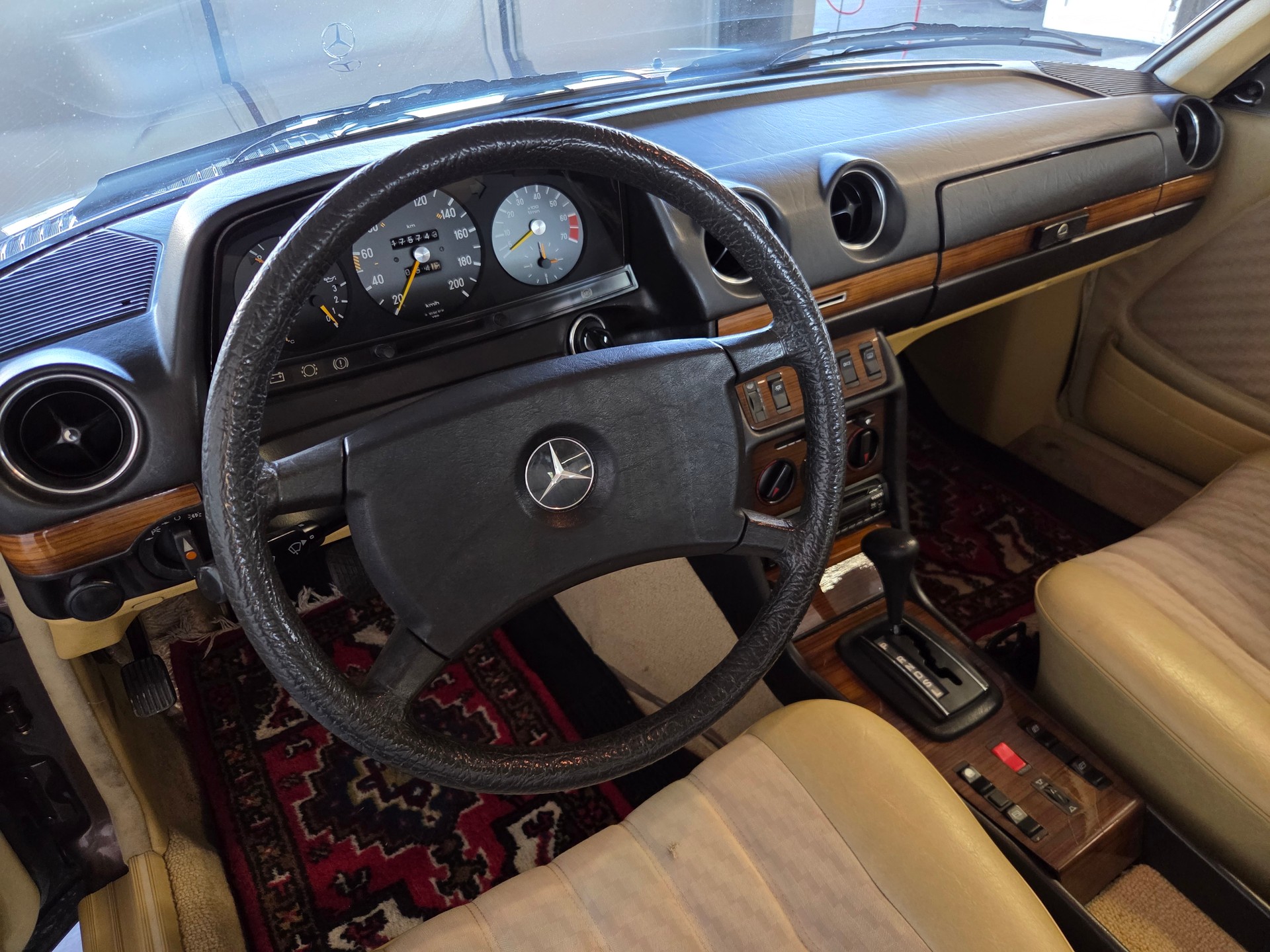 MERCEDES-BENZ CE-image-9