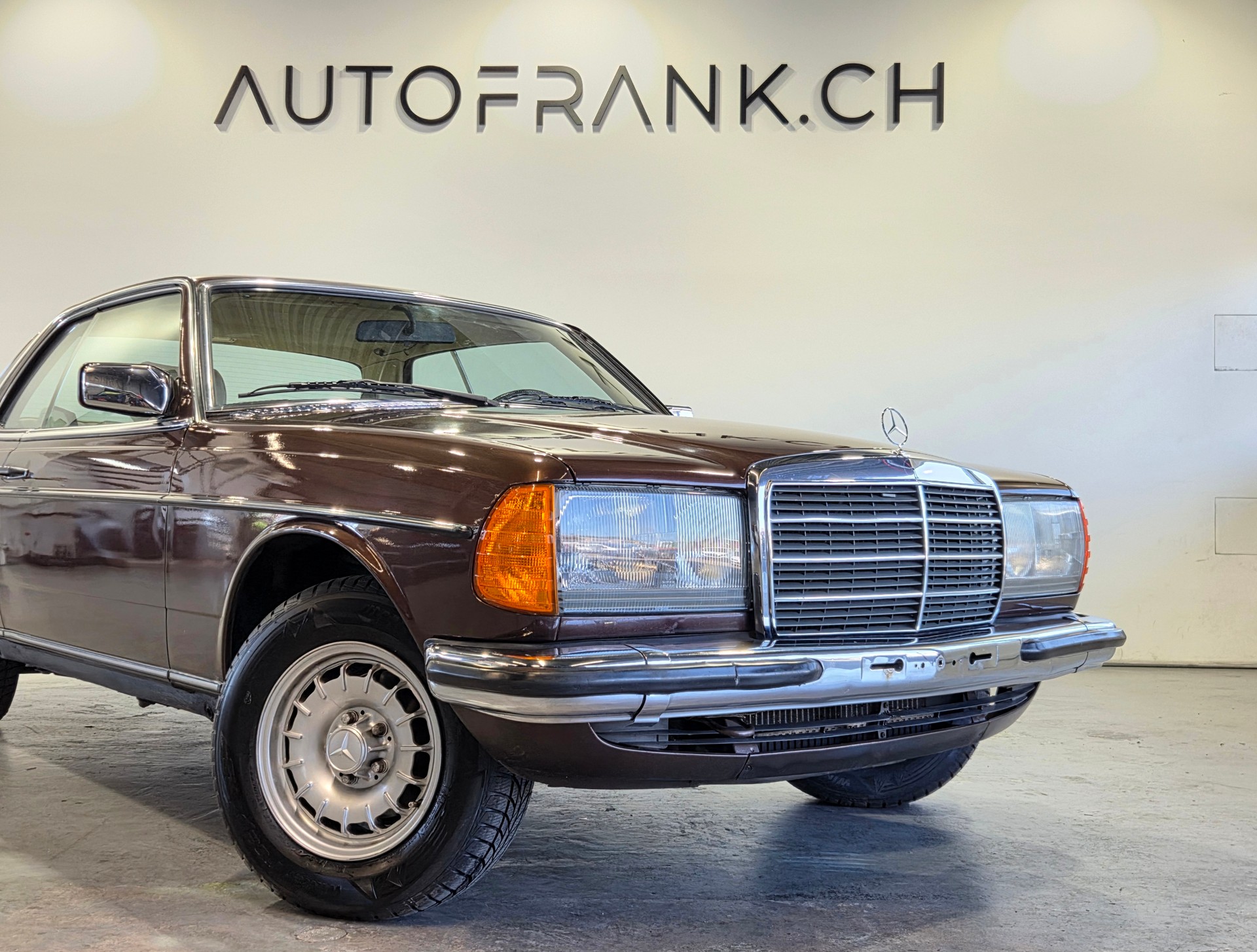 MERCEDES-BENZ CE-image-2