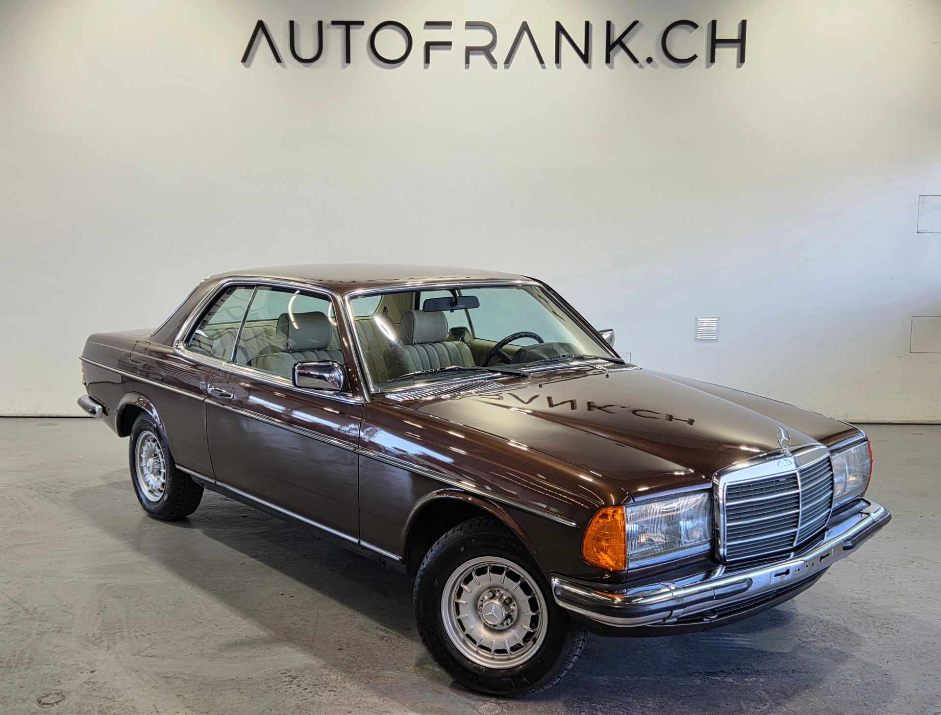 MERCEDES-BENZ CE-image-1